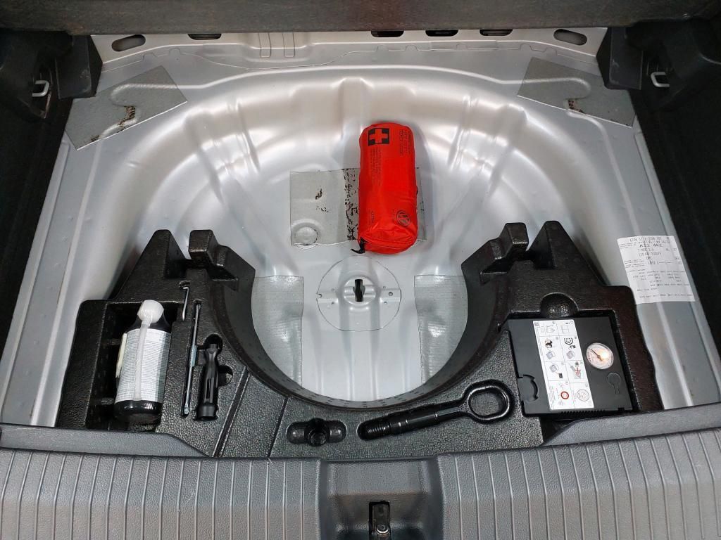 Volkswagen T-Roc Sport 1.5 TSI DSG - Samsaru's Car Outlet