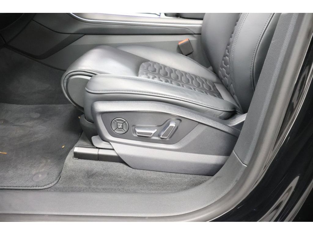 Audi RS Q8 4.0 TFSI quattro performance Navi,Matrix,H