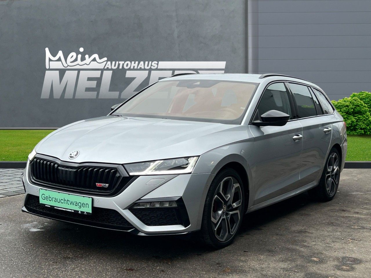 Skoda Octavia Combi RS - Samsaru's Car Outlet