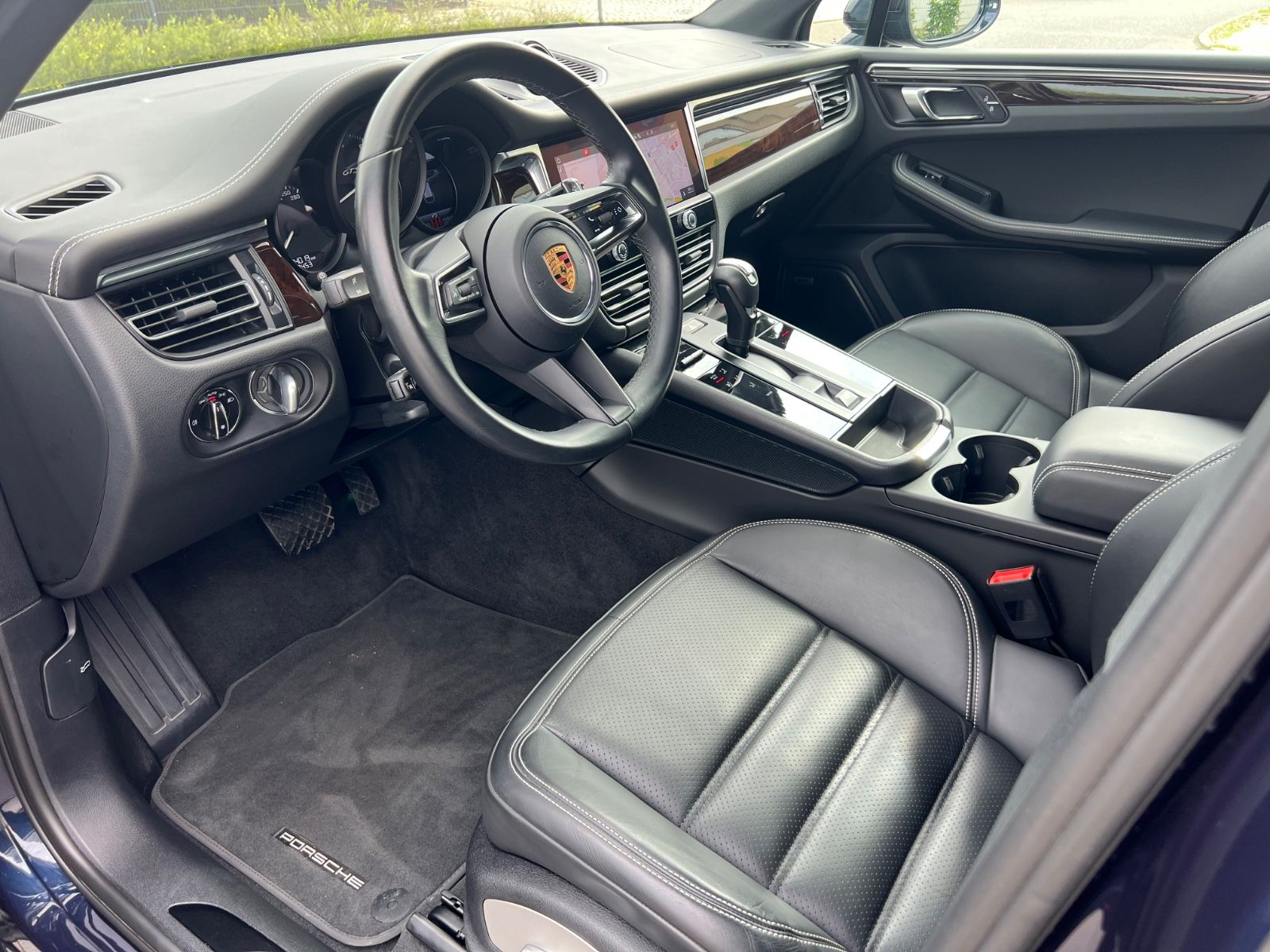 Porsche Macan GTS - Samsaru's Car Outlet