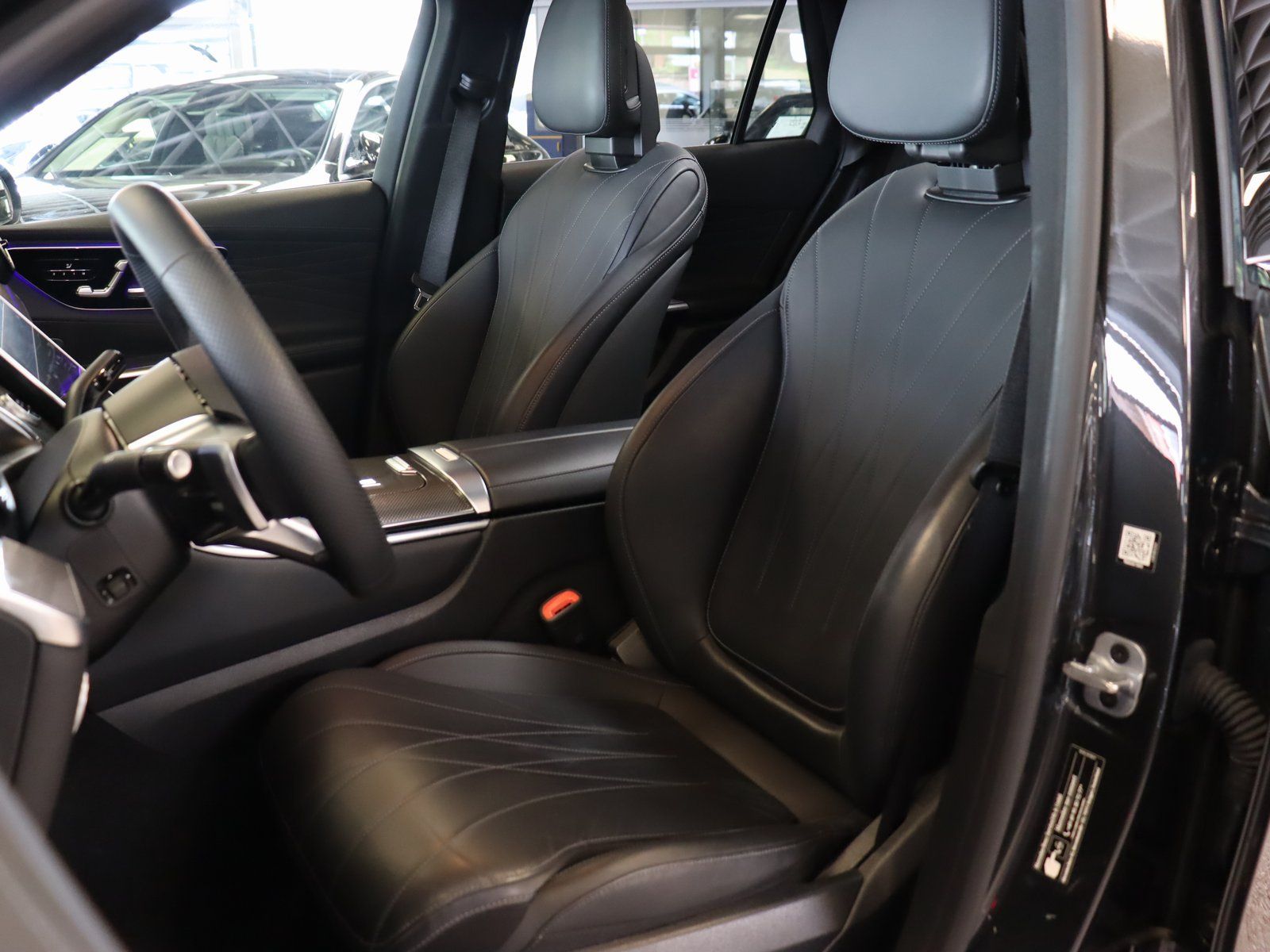Mercedes-Benz GLC 300d 4M AMG PremiumPlus/AHK/Fahrassi/HAL/HUD