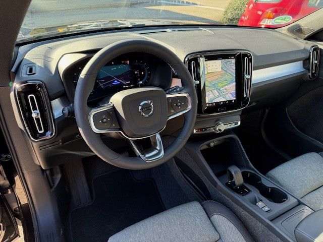 Volvo XC40 B3 (B) Core AHK/ NAVI /LED/ SHZ