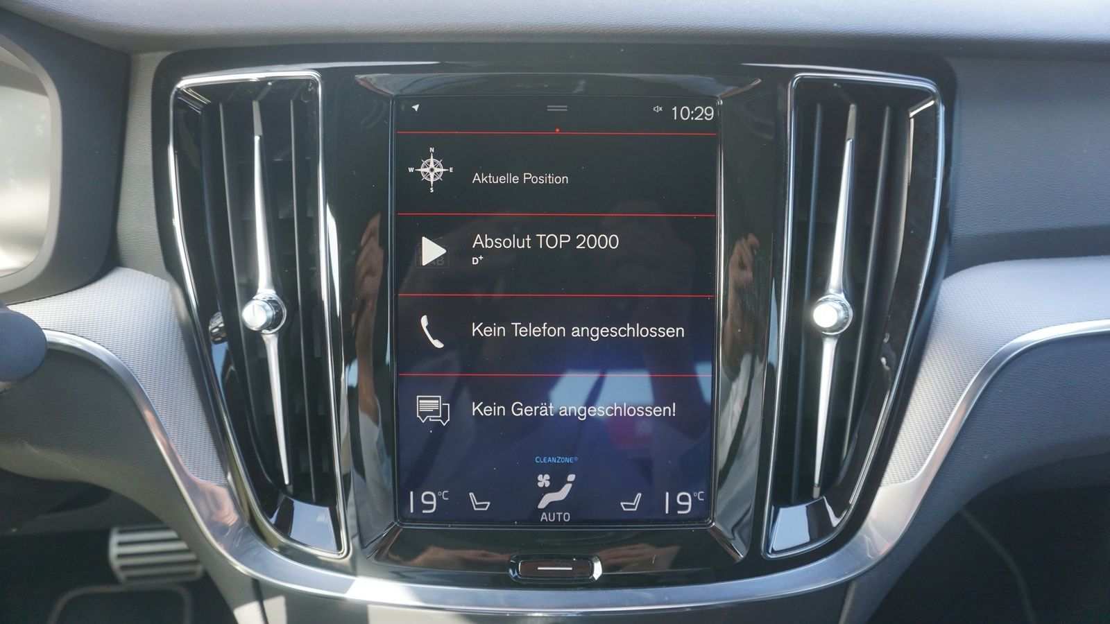 Volvo S60 2.0 R Design LED Navi HarmanKardon Panorama