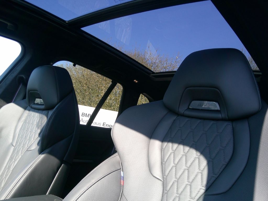 BMW X5 40d xDrive M Sport Mattgrau LM 22'' AHK Voll!