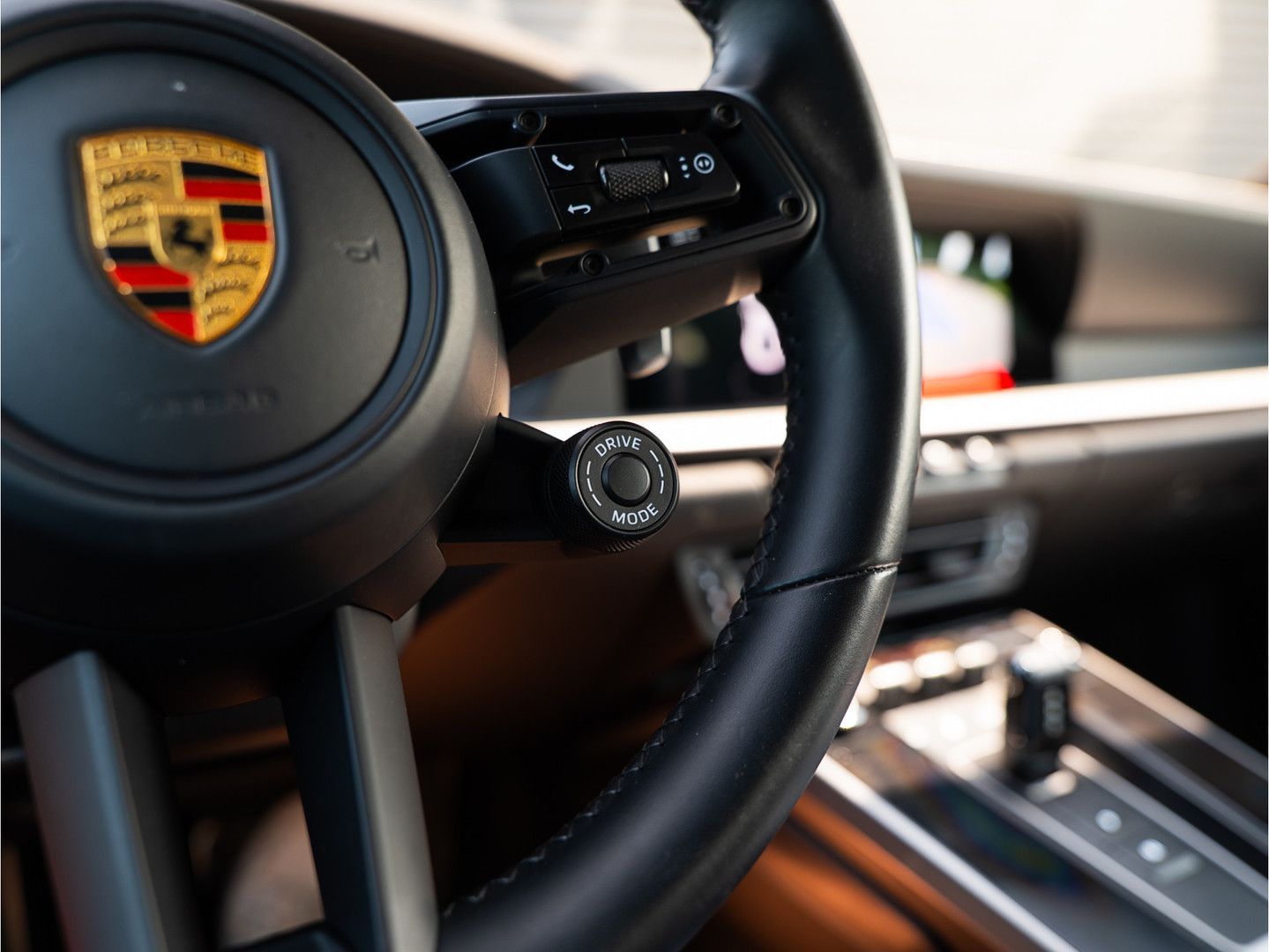 Porsche 992 3.0 Carrera - Samsaru's Car Outlet