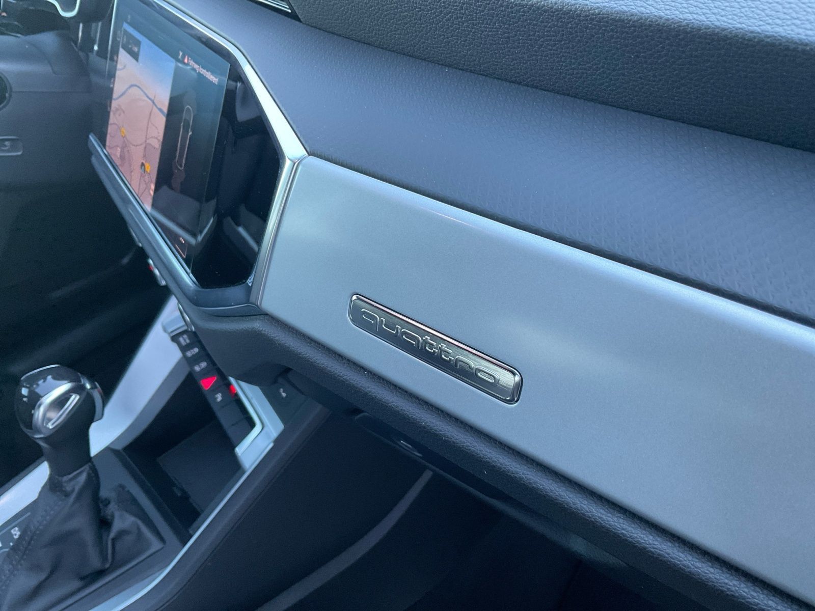 Audi Q3 40 TDI S line quattro - Samsaru's Car Outlet