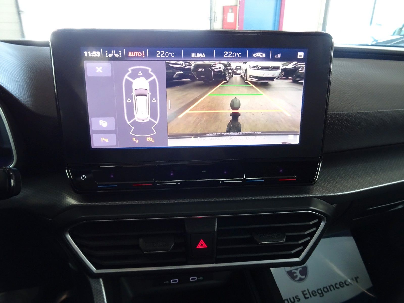 Seat LEON ST 2.0 STYLE*AHK*ACC*CAM*KEY*LED*