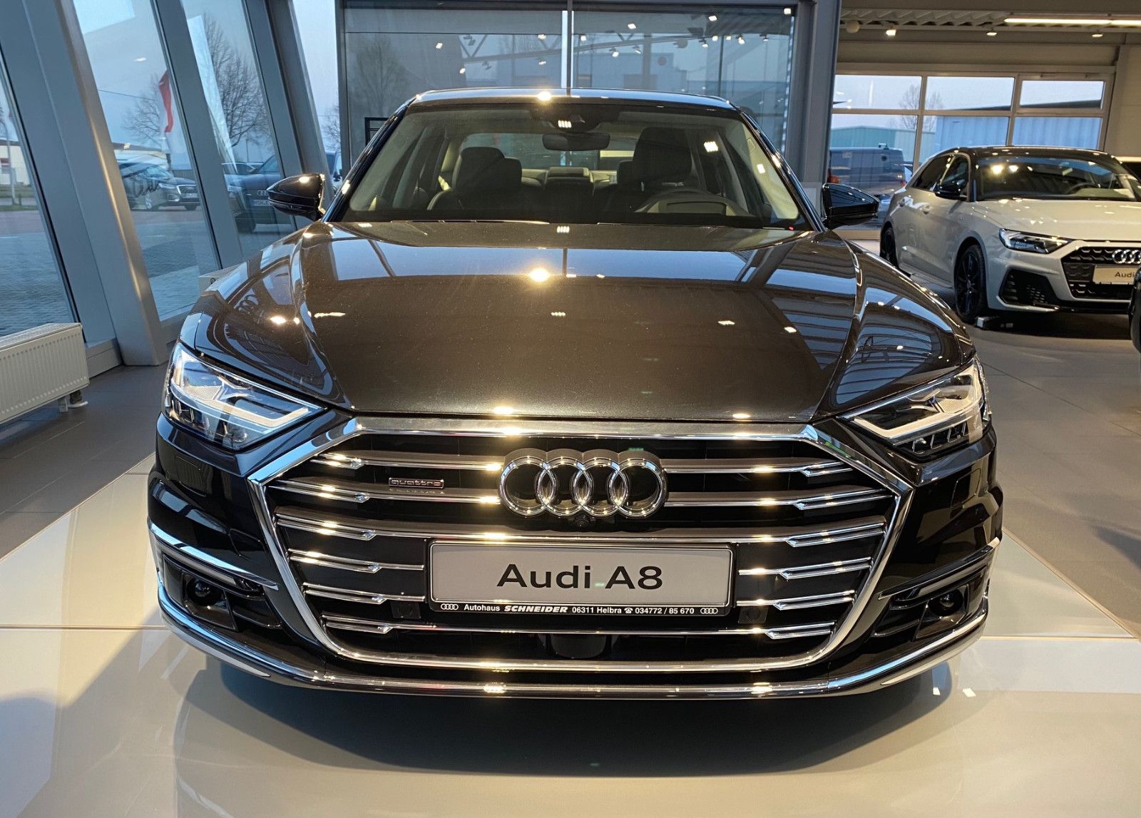 Audi A8 60 TFSI e quattro - Samsaru's Car Outlet