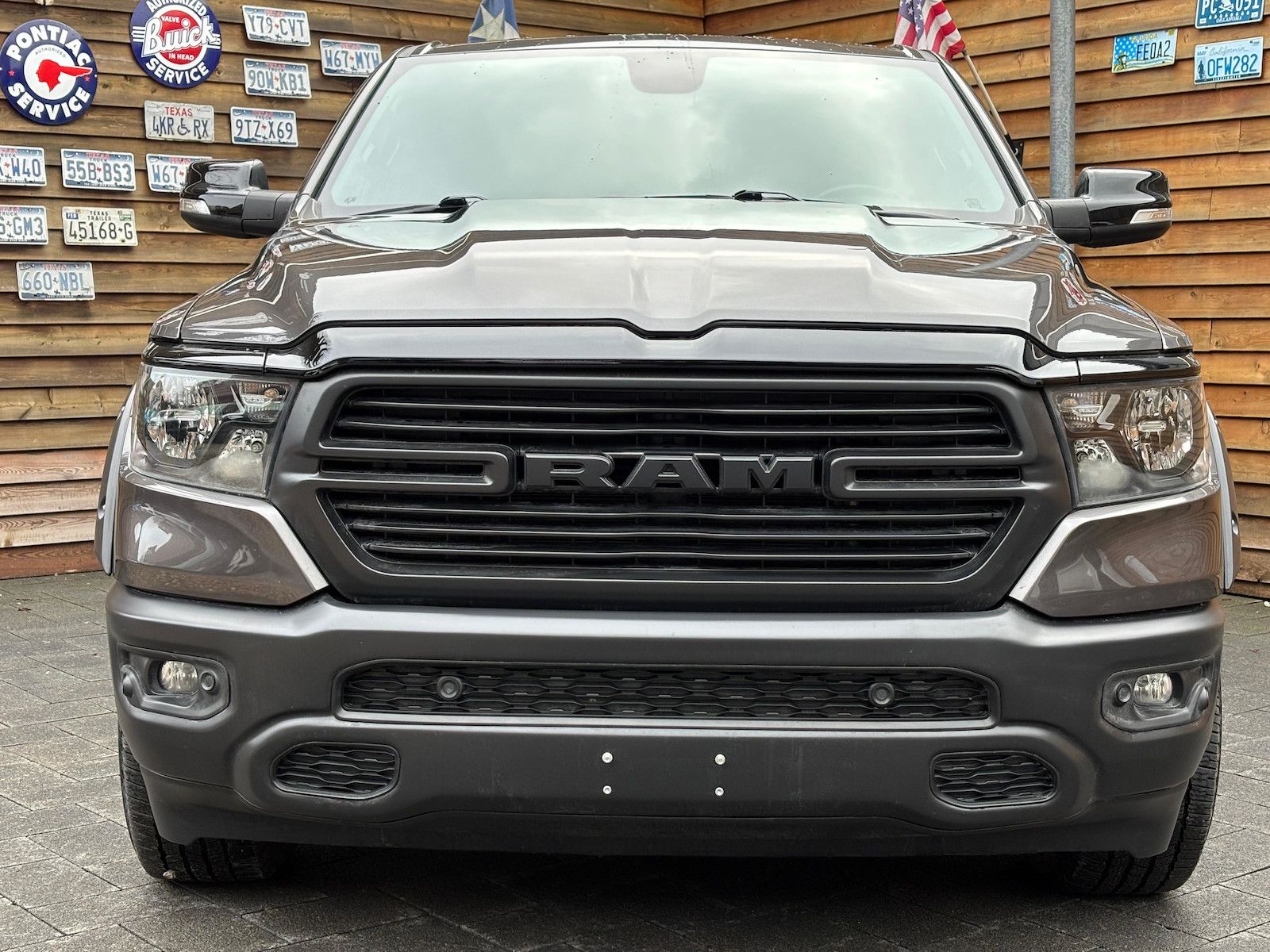 Dodge RAM 1500 5,7L Gen5 Hardtop QuadCab Leder