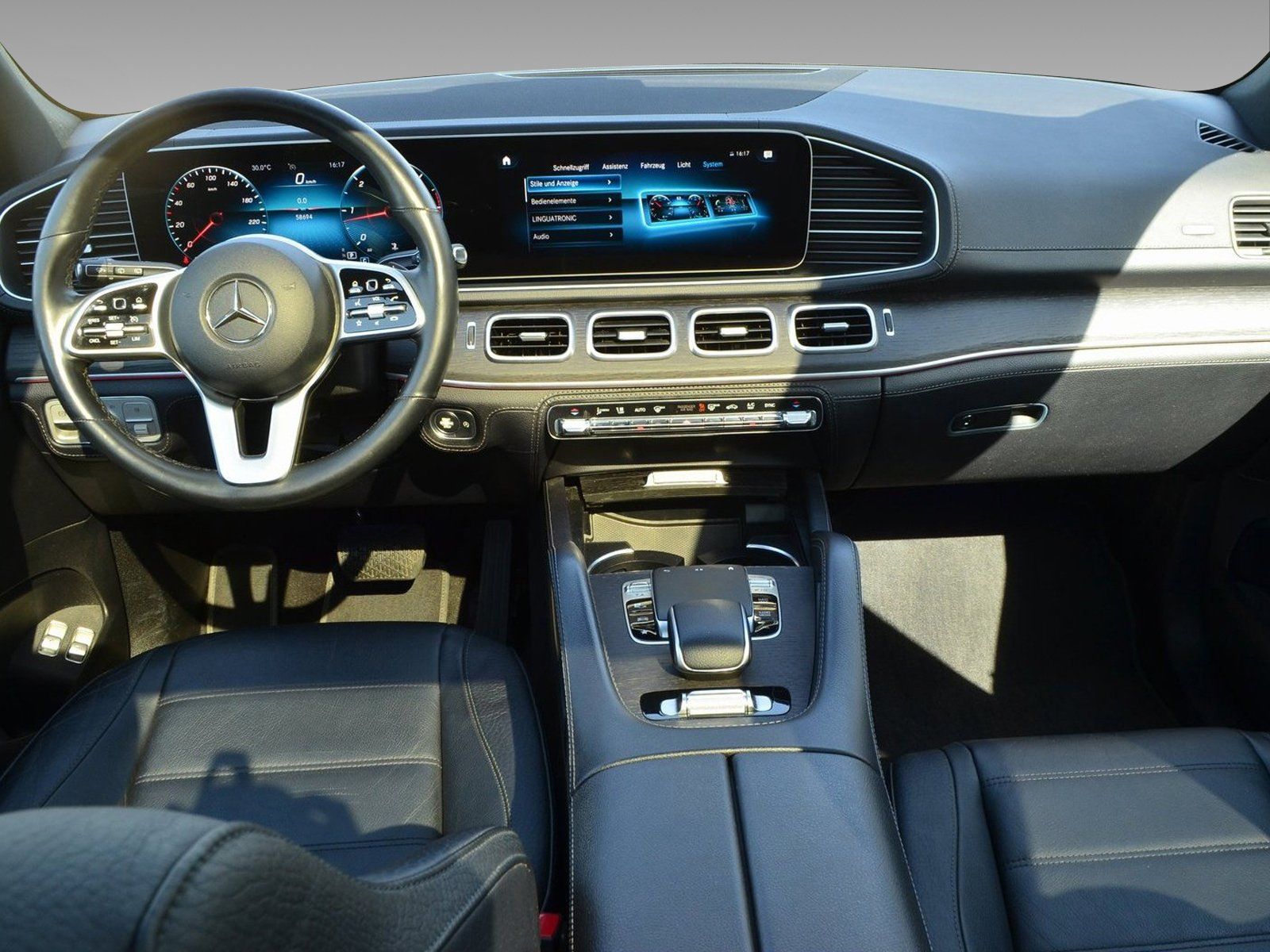 Mercedes-Benz d 4M AMG MULTIBEAM 360° AHK PANO BURMESTER AIRMA