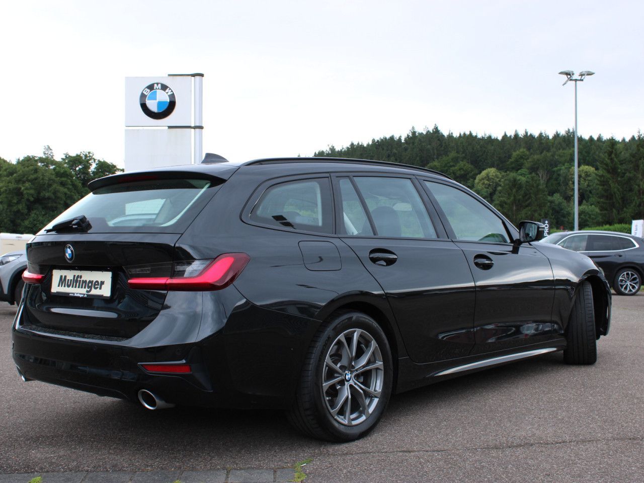 BMW 320d T.Sport - Samsaru's Car Outlet