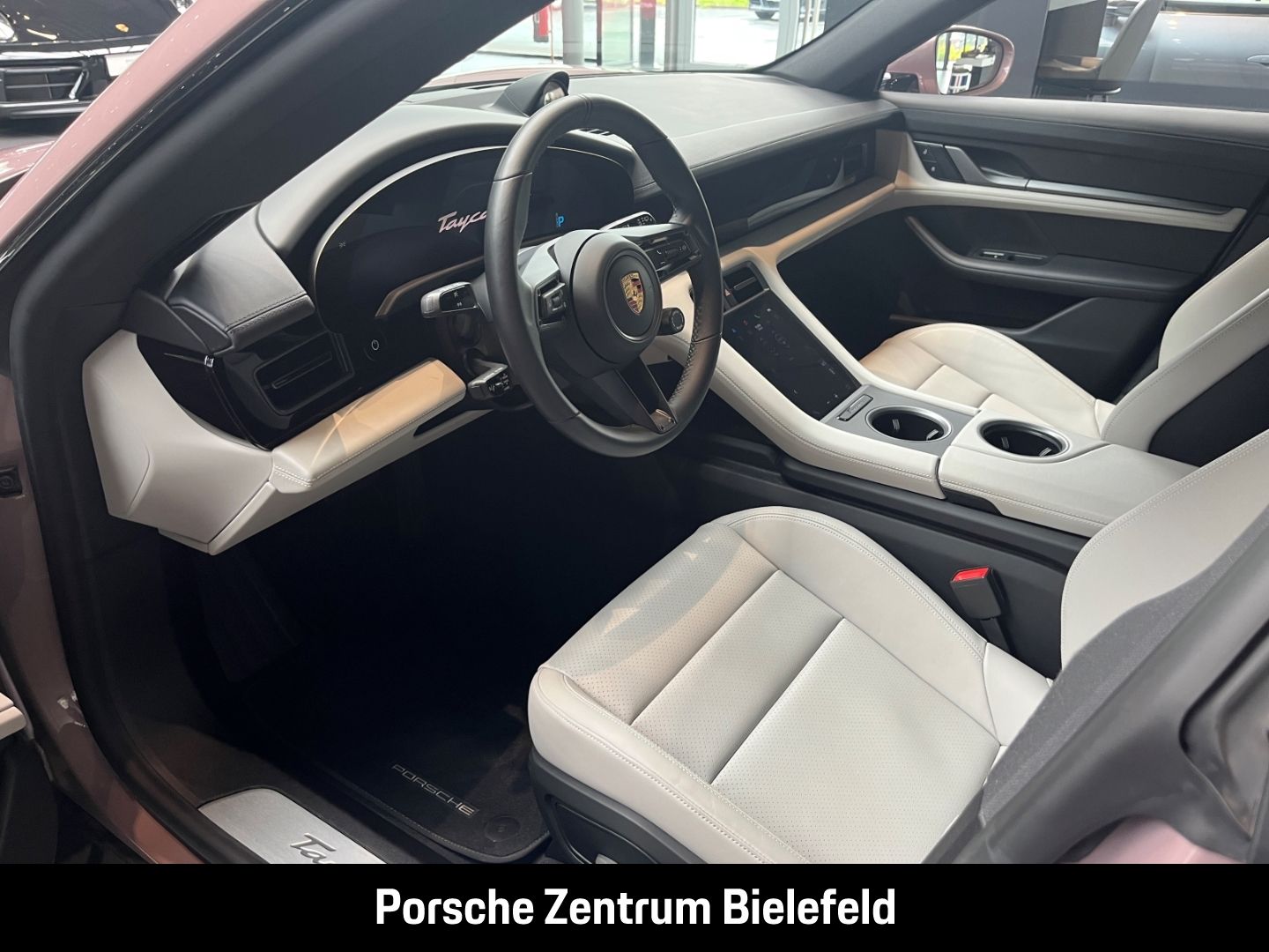 Porsche Taycan 4S Sport Turismo Frozenberrymetallic BOSE