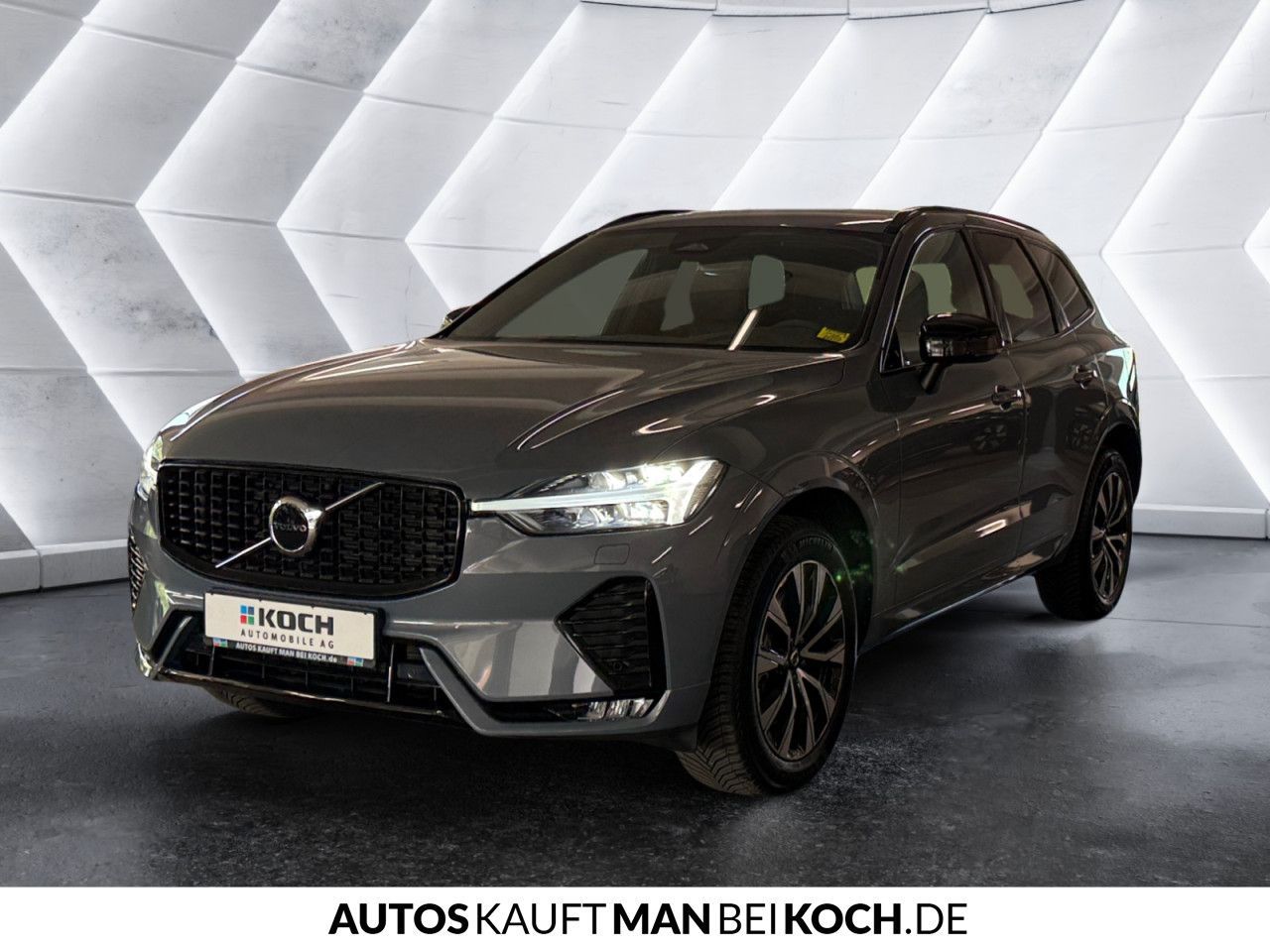 Volvo XC60 B5 AWD PlusDark ACC BLIS AHK VLED 4xSHz H&K