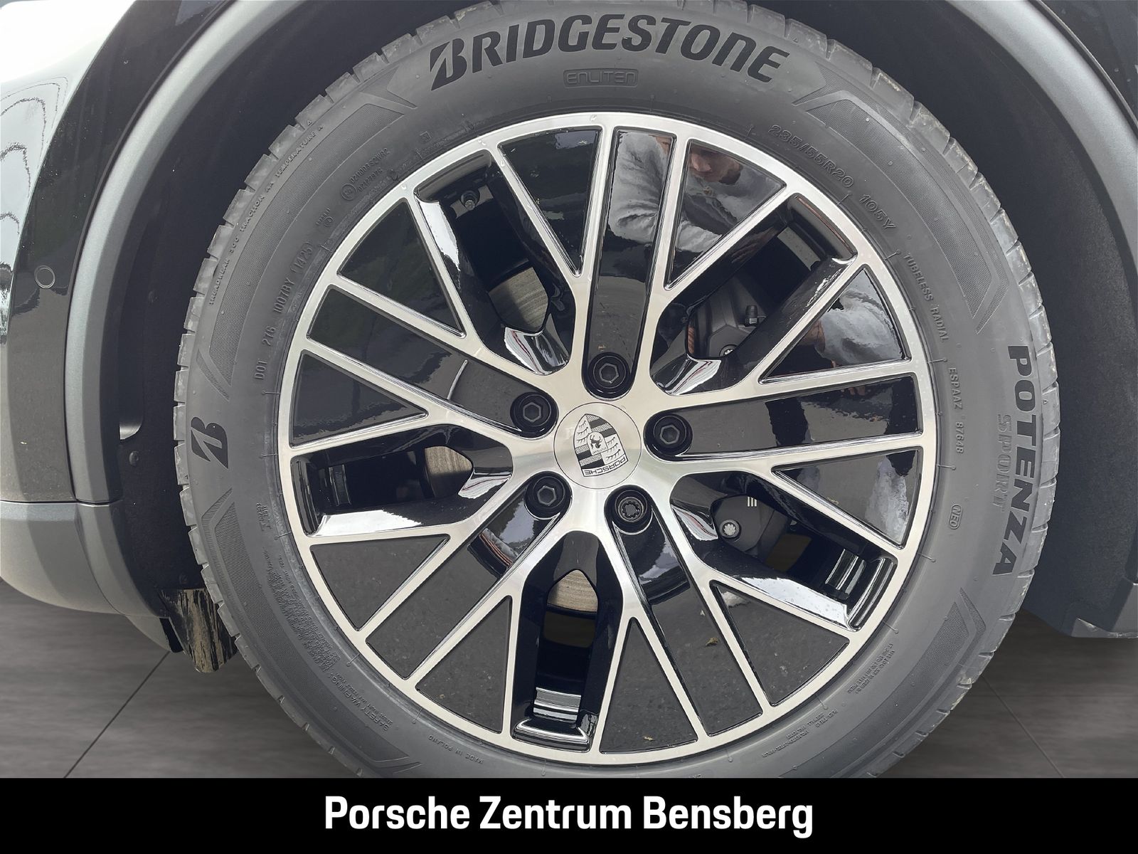 Porsche Macan Electric 4