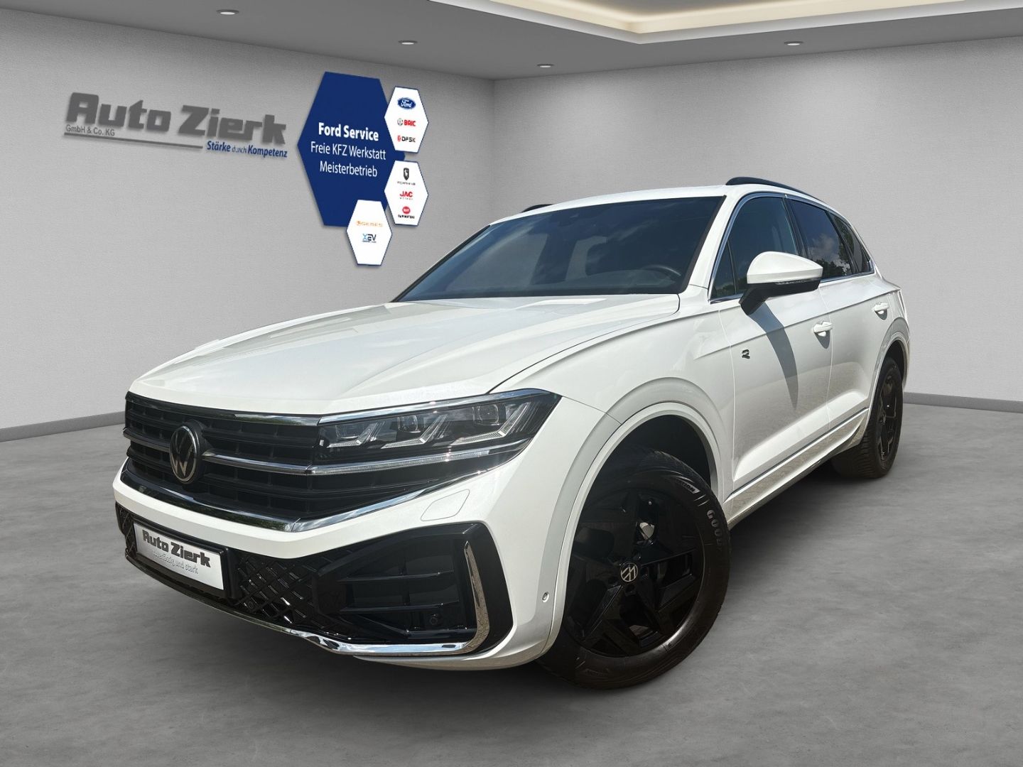 Volkswagen Touareg 3.0 TDI 4Motion R-Line ACC IQ.LIGHT PANO
