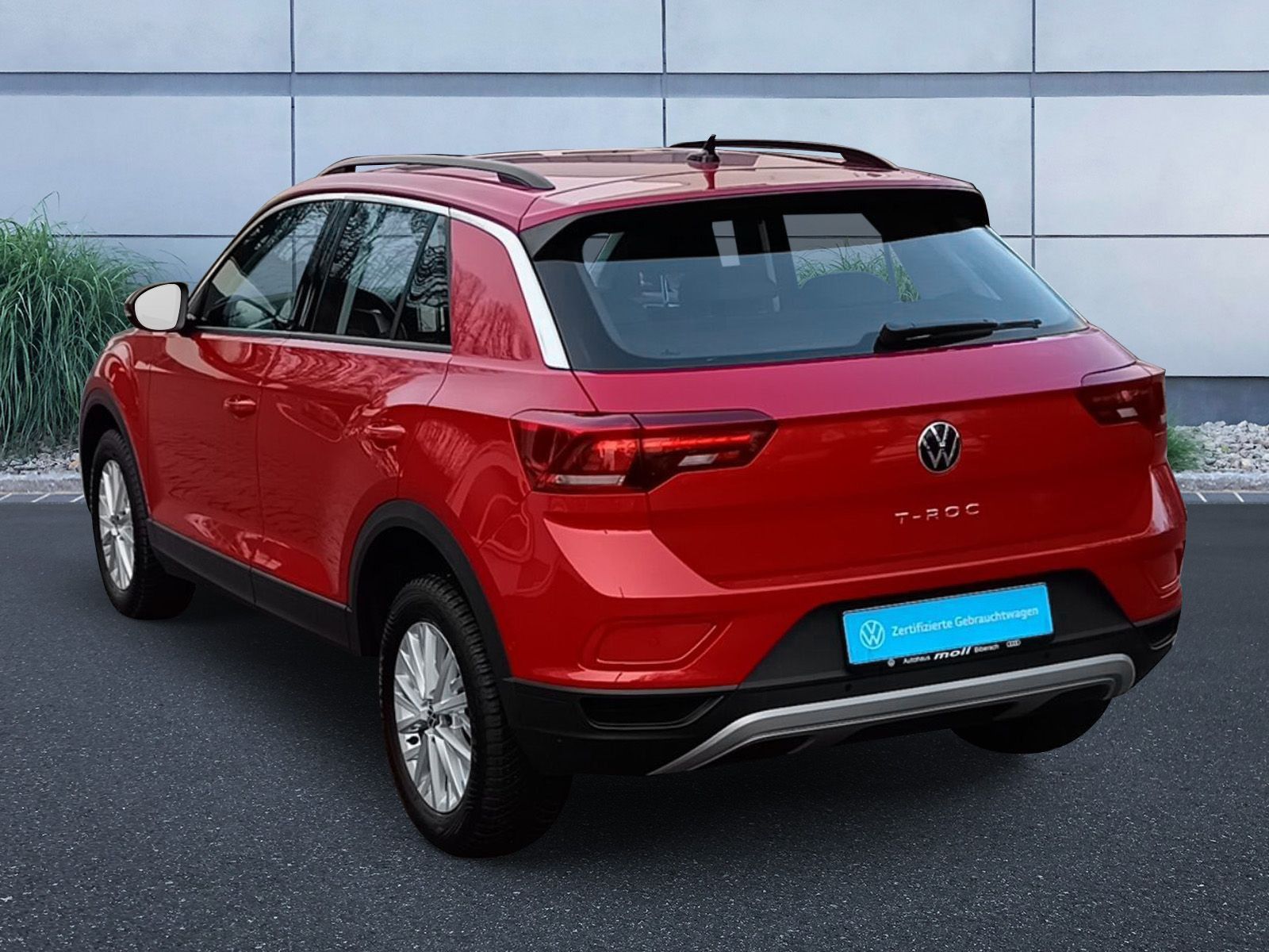 Volkswagen T-ROC Life 1.5 TSI DSG - Samsaru's Car Outlet