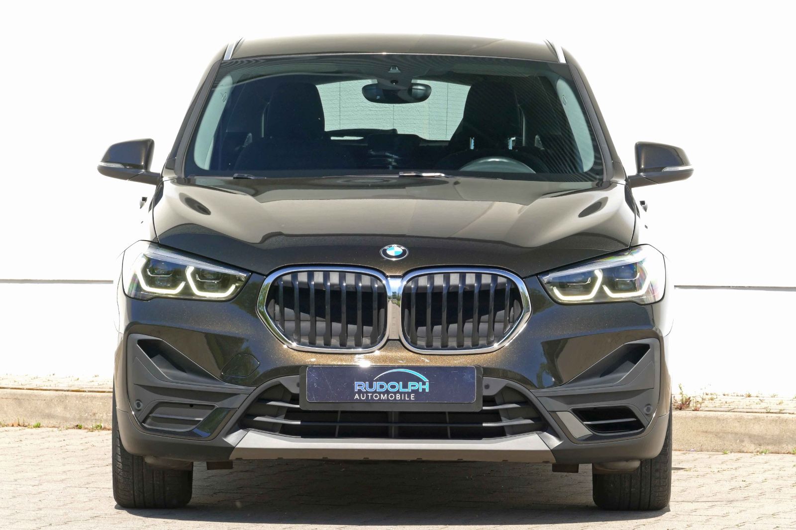 BMW X1 xDrive 20i Advantage - Samsaru's Car Outlet