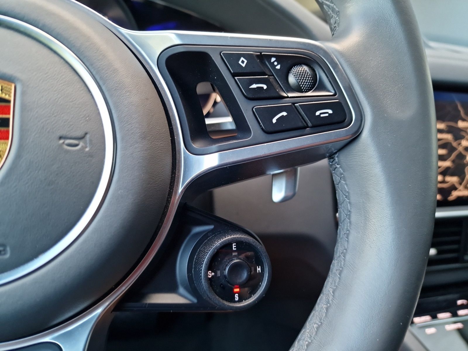 Porsche Cayenne E-Hybrid Coupe Luft HuD 360 14w 21z Inno
