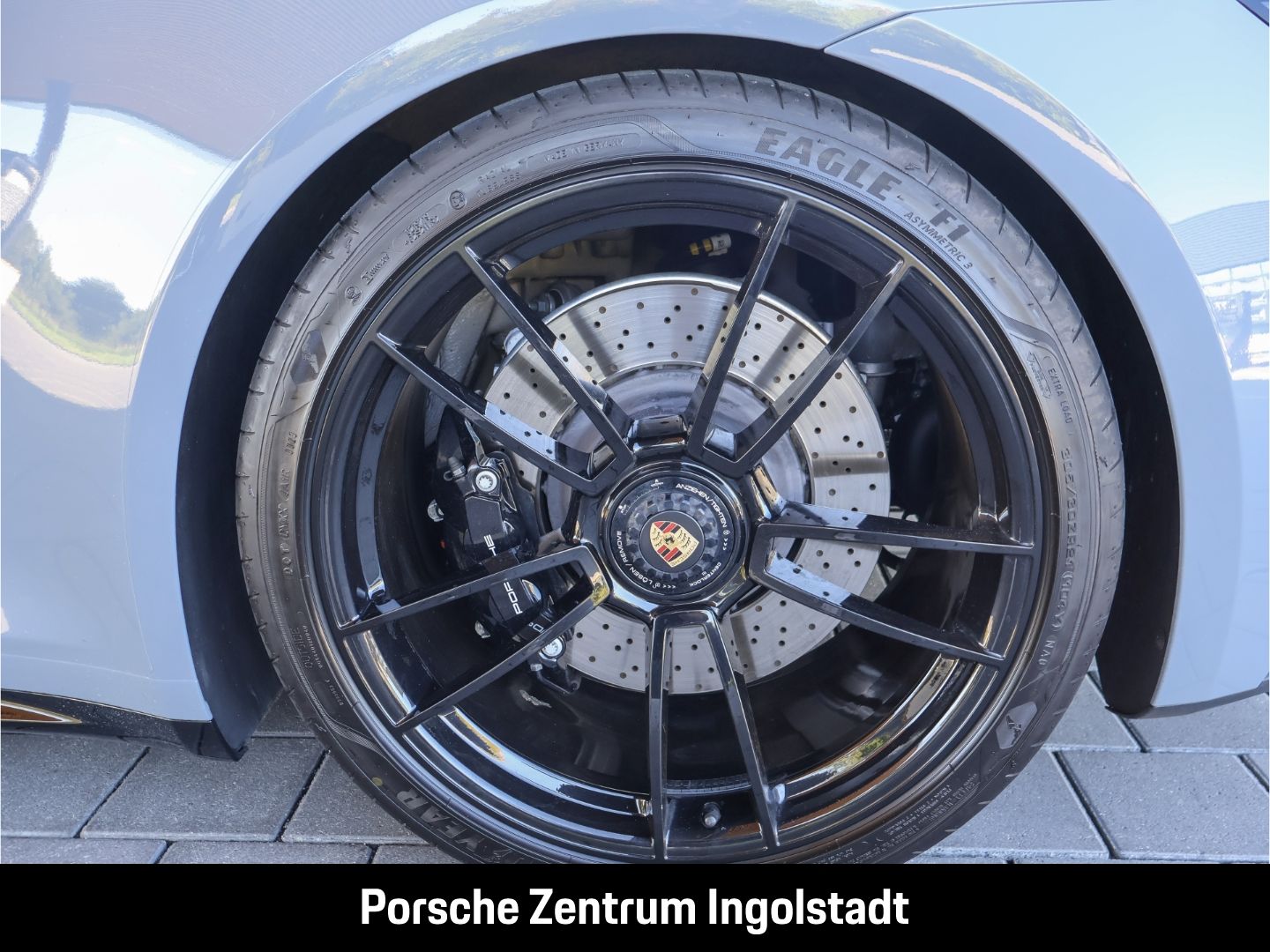 Porsche 992 911 Carrera 4 GTS Cabriolet BOSE Matrix-LED