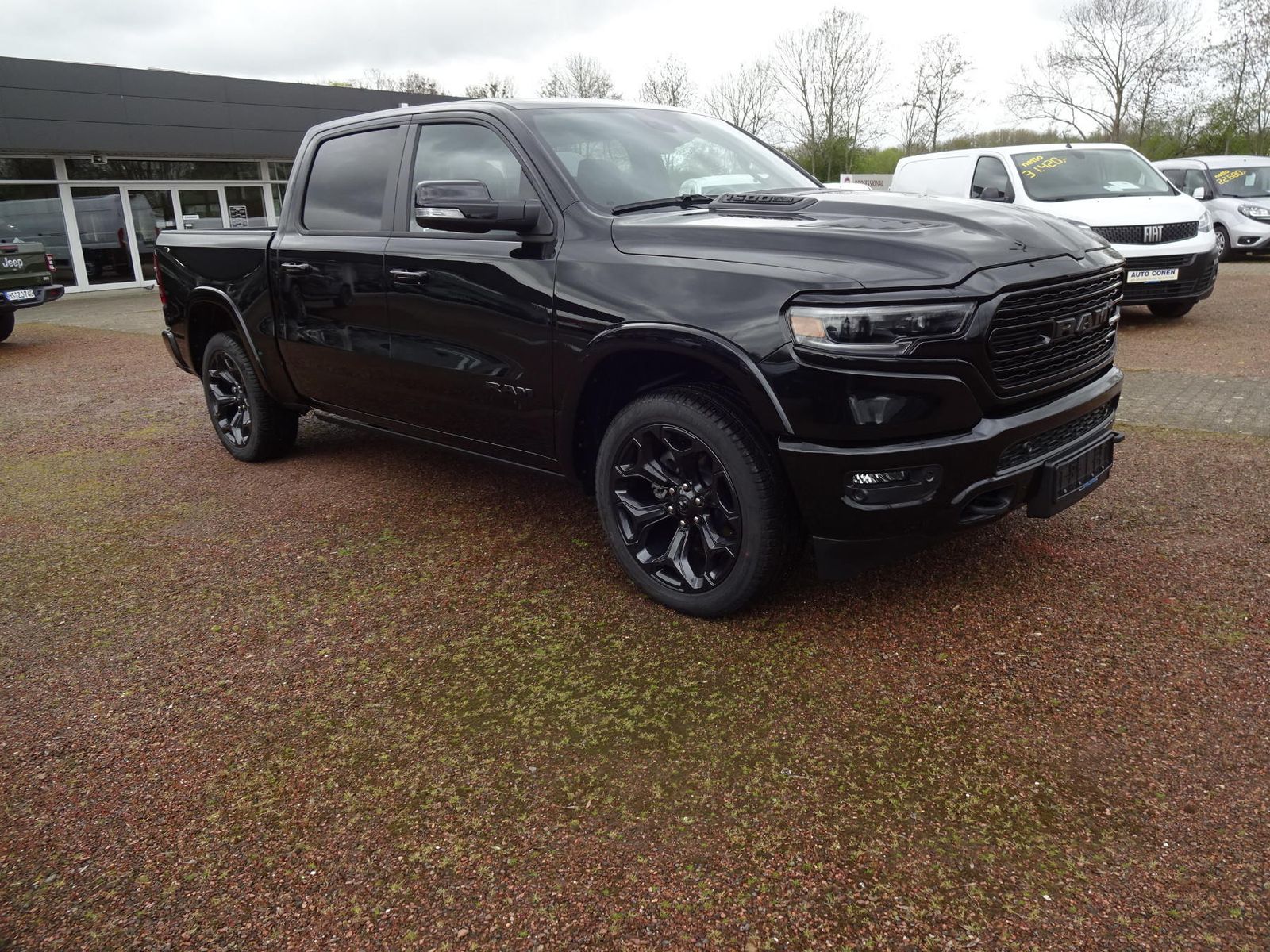 Dodge RAM Limited Night Edition 5.7L V8 HEMI Crew Cab