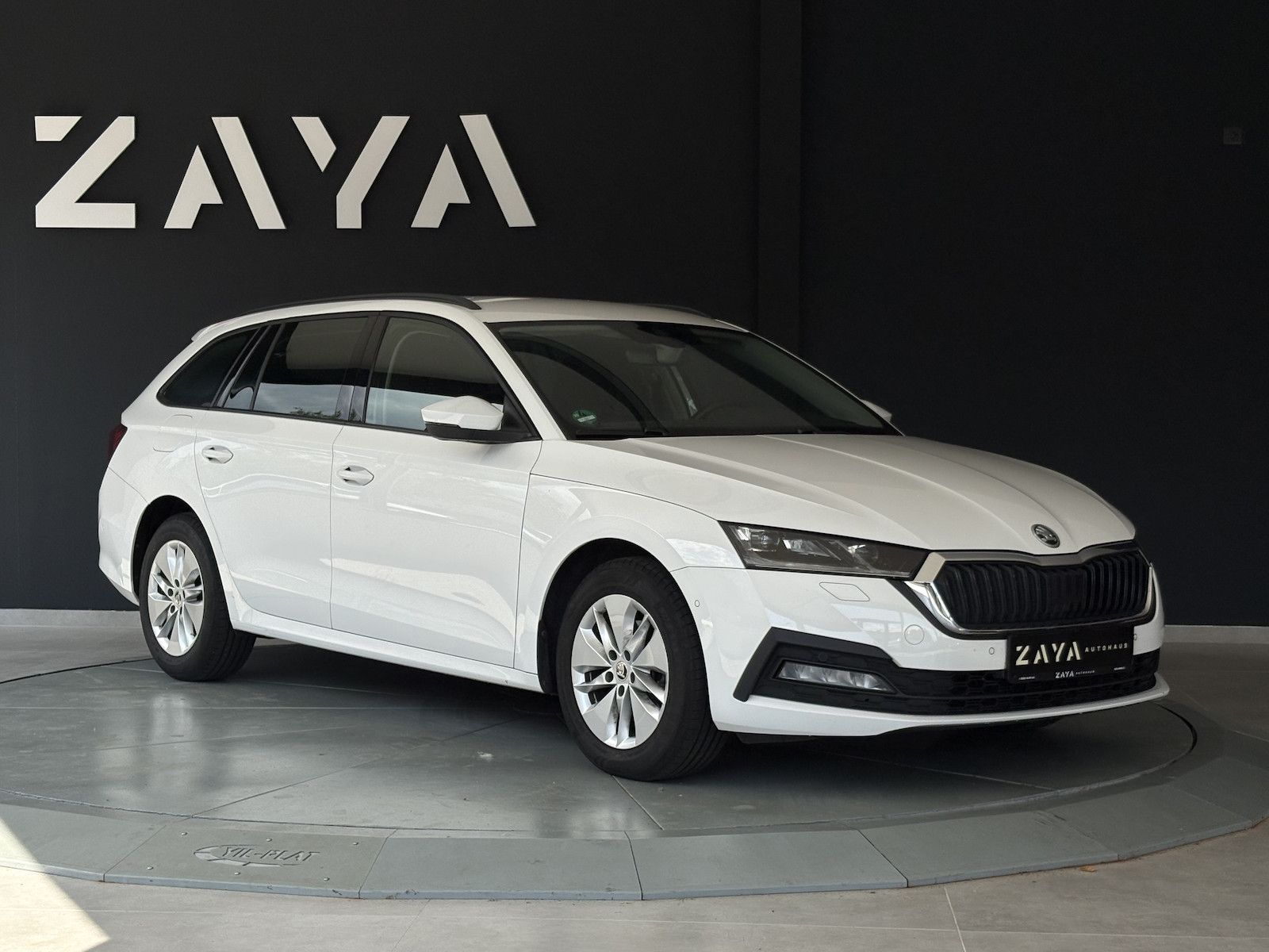 Skoda Octavia 2.0 TDI Ambition - Samsaru's Car Outlet