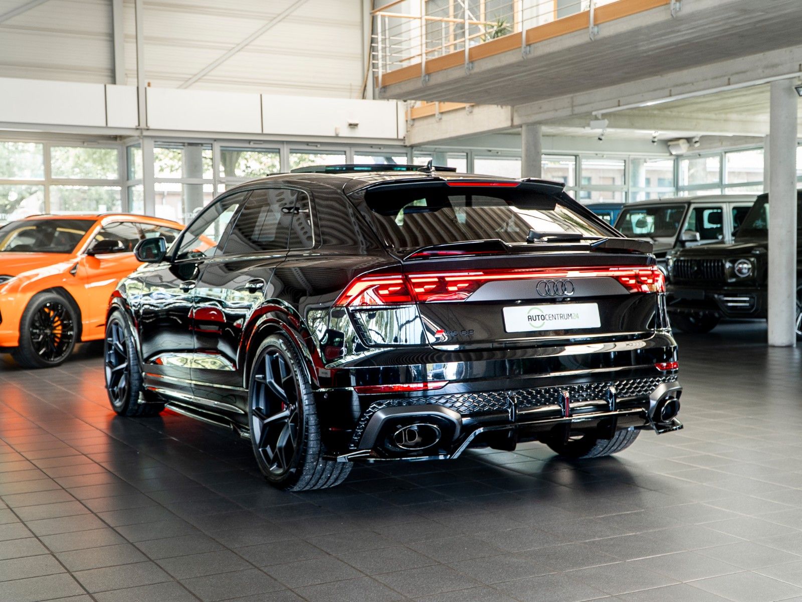 Audi RSQ8 performance Maxton Carbon Red Pano