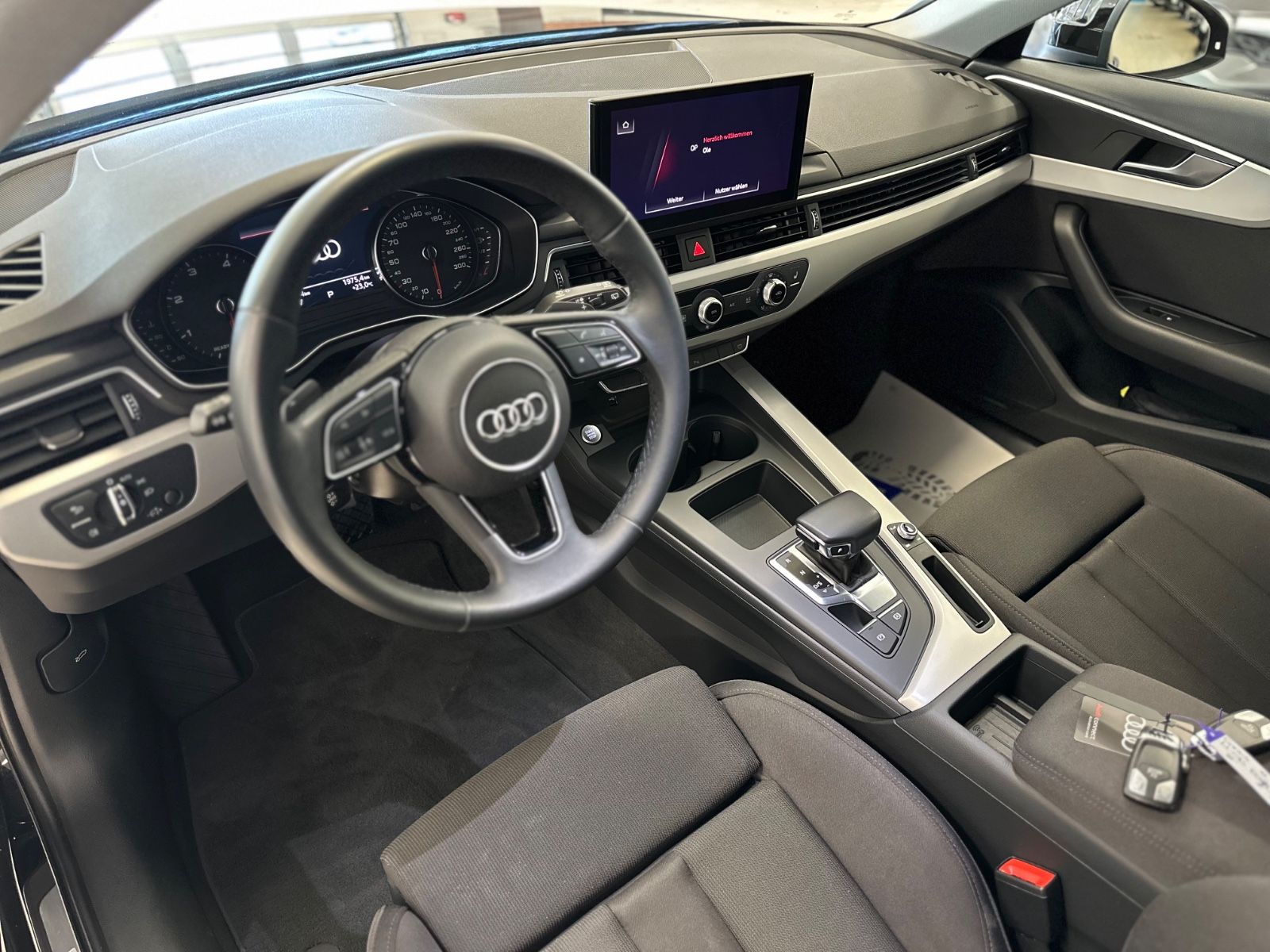 Audi A4 Avant 35 TDI Aut - Samsaru's Car Outlet