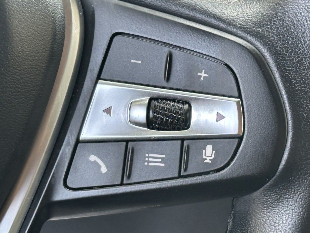 BMW 320 d Touring LCI xDrive - Samsaru's Car Outlet
