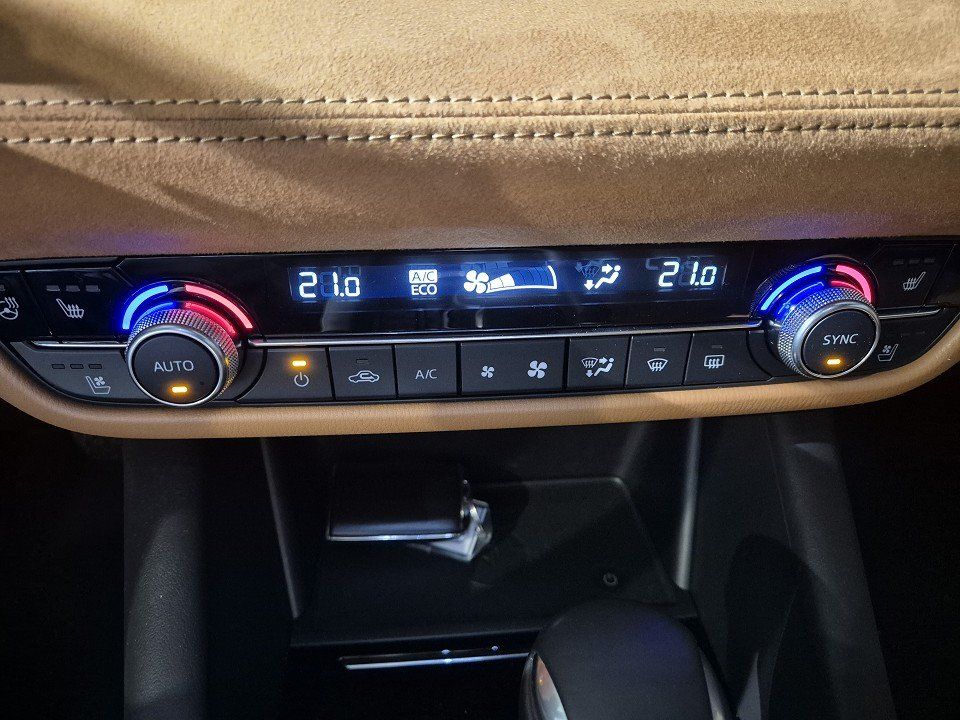 Mazda 6 Limousine 20thanniversary G-194/AT/Glasschiebe