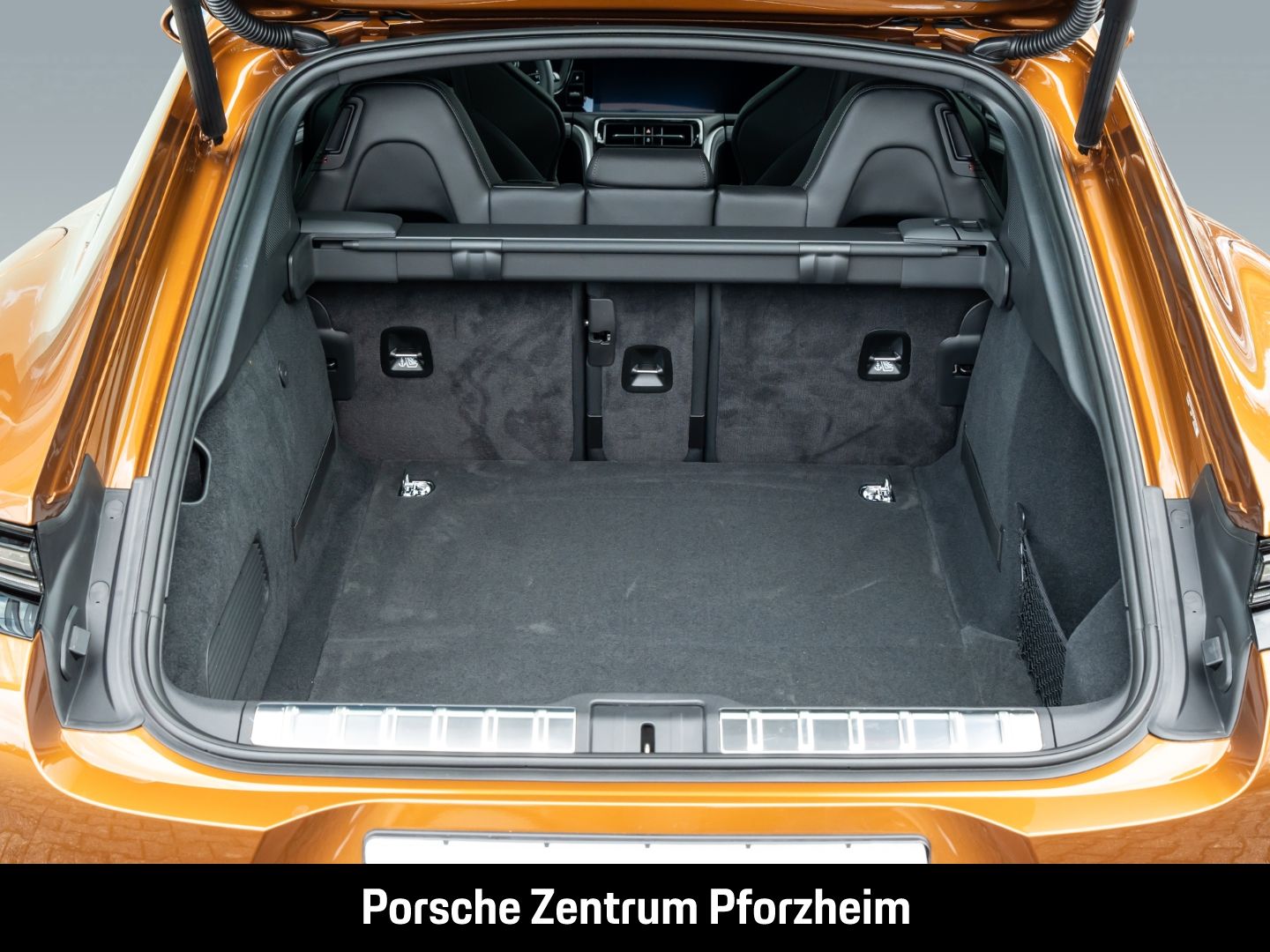 Porsche Panamera 4 E-Hybrid SportDesign Paket HD-Matrix