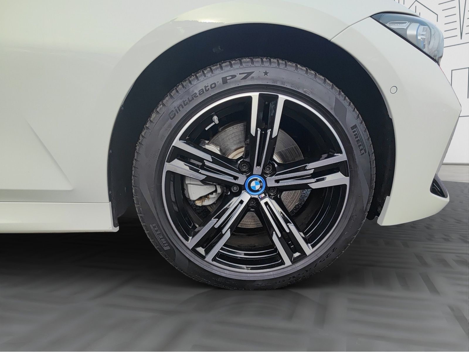 BMW 330e xDrive M Sport - Samsaru's Car Outlet