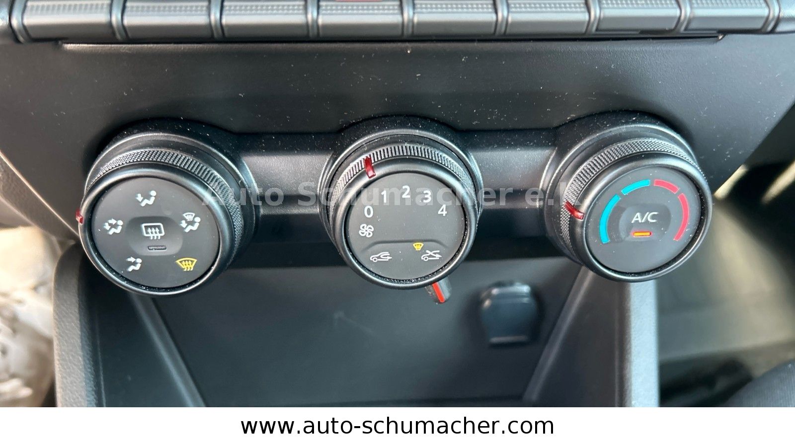 Dacia Duster II Essential - Samsaru's Car Outlet