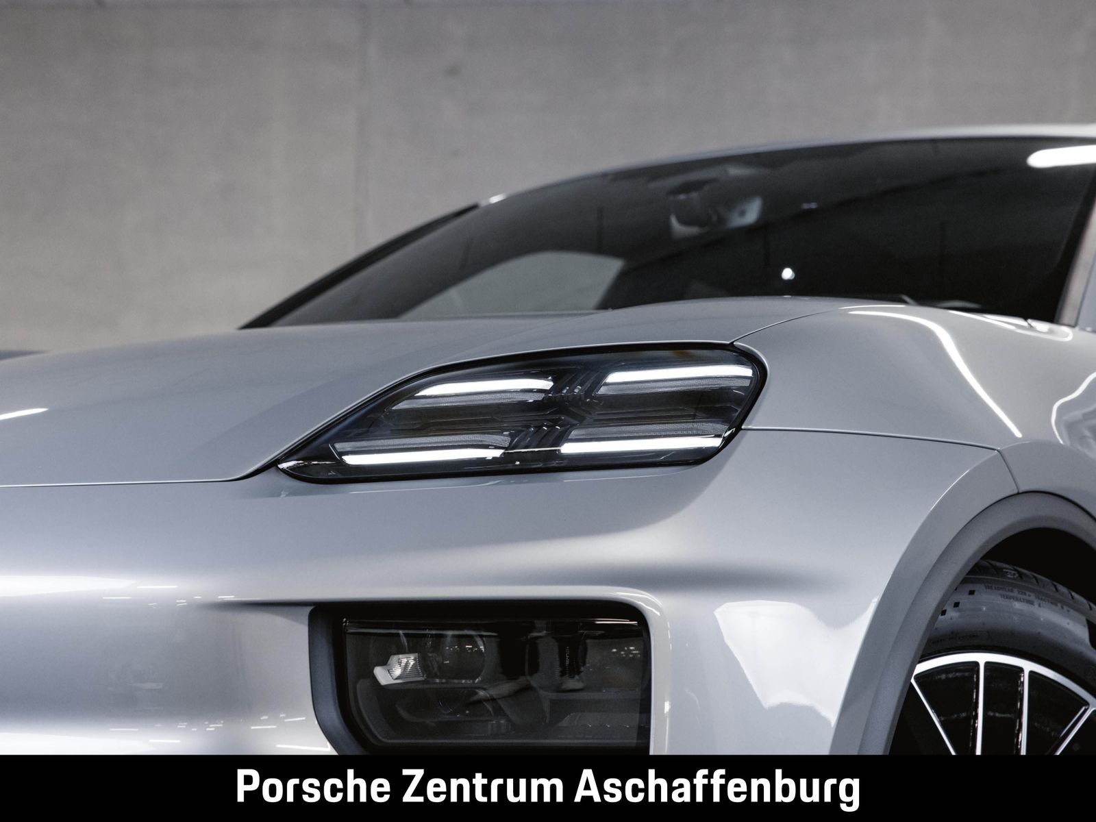 Porsche Macan 4S Electric Sport Chrono Panoramadach