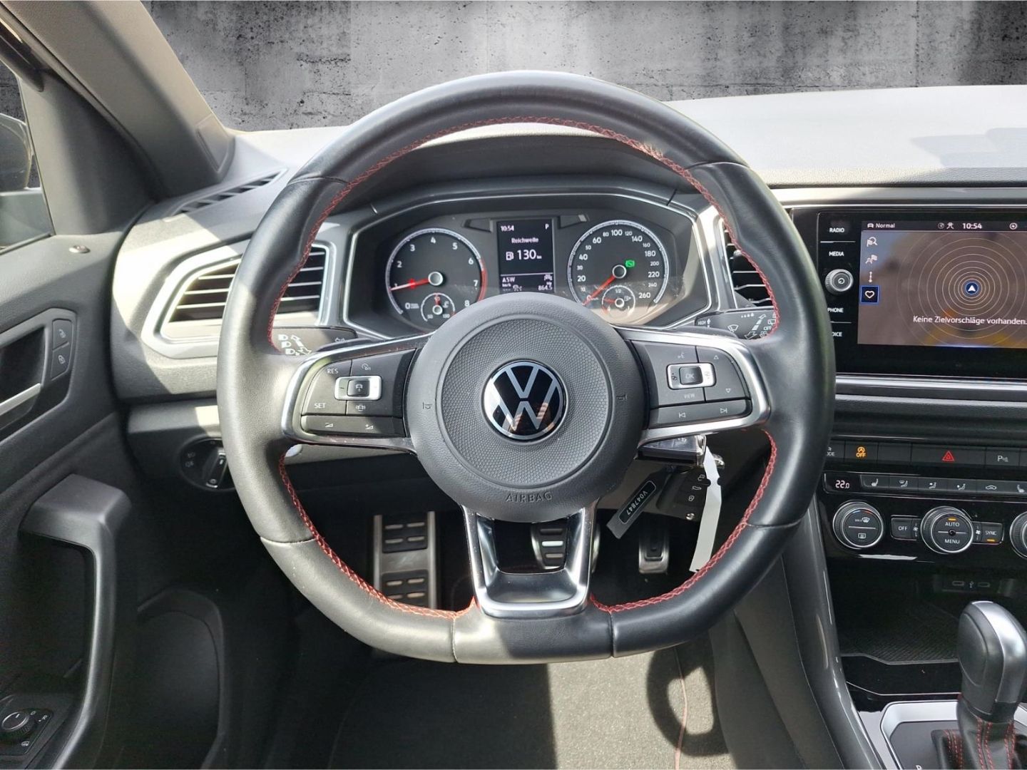 Volkswagen T-Roc 1.5 TSI EU6d Sport - Samsaru's Car Outlet
