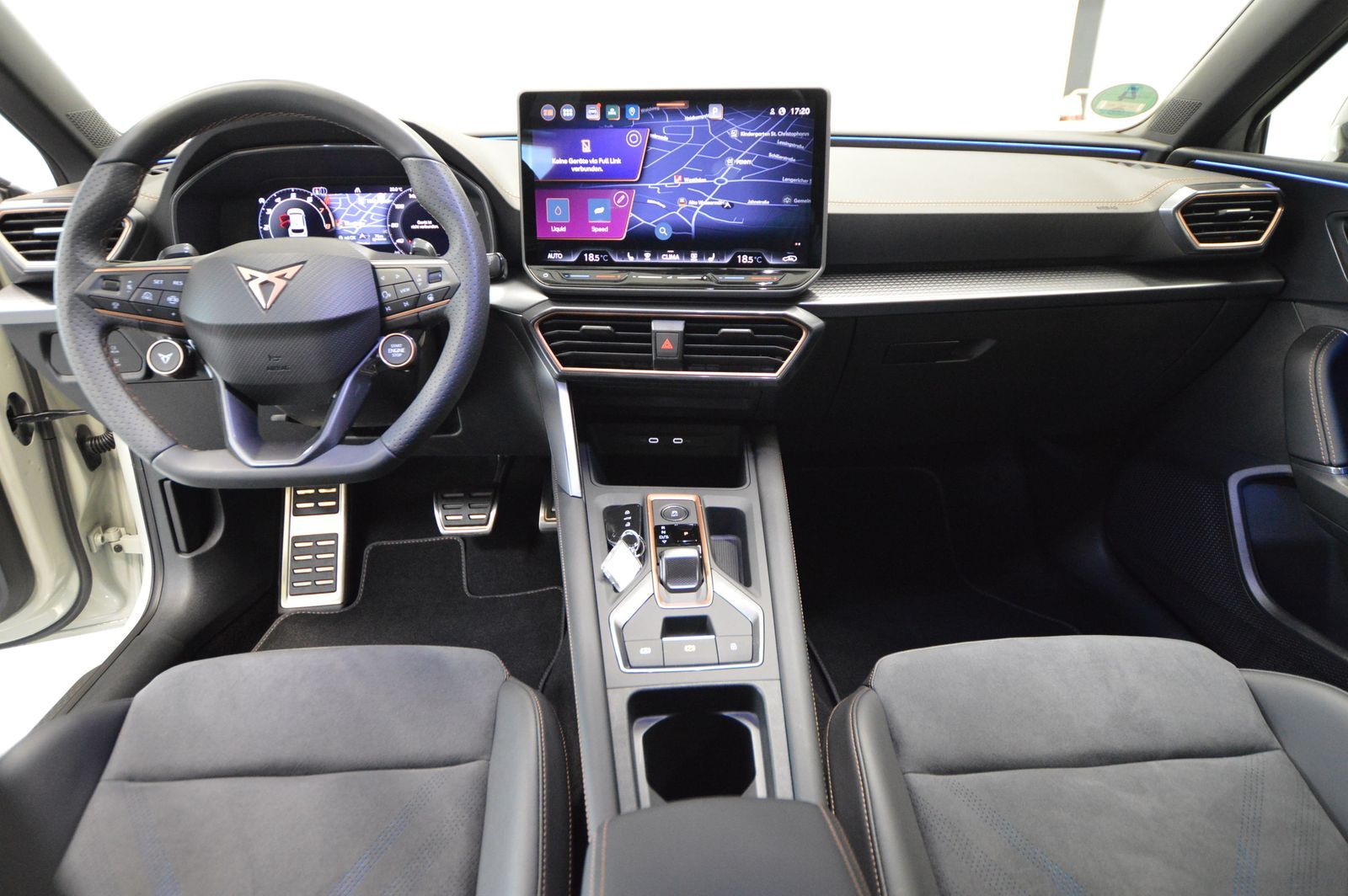 Cupra Leon 1.5 eTSI - Samsaru's Car Outlet
