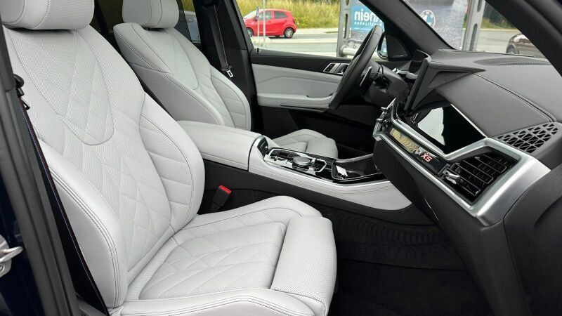 BMW X5 xDrive50e M Sport Pro AHK LUFT INTEG ACC AUTO