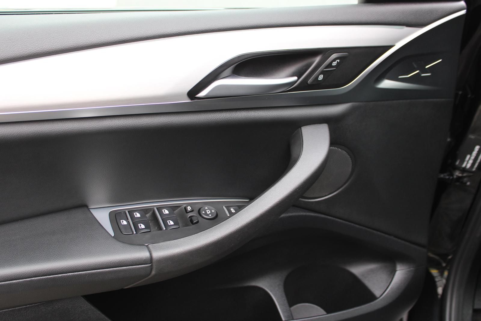 BMW X3 xDrive 20 i mild hybrid *LEDER*