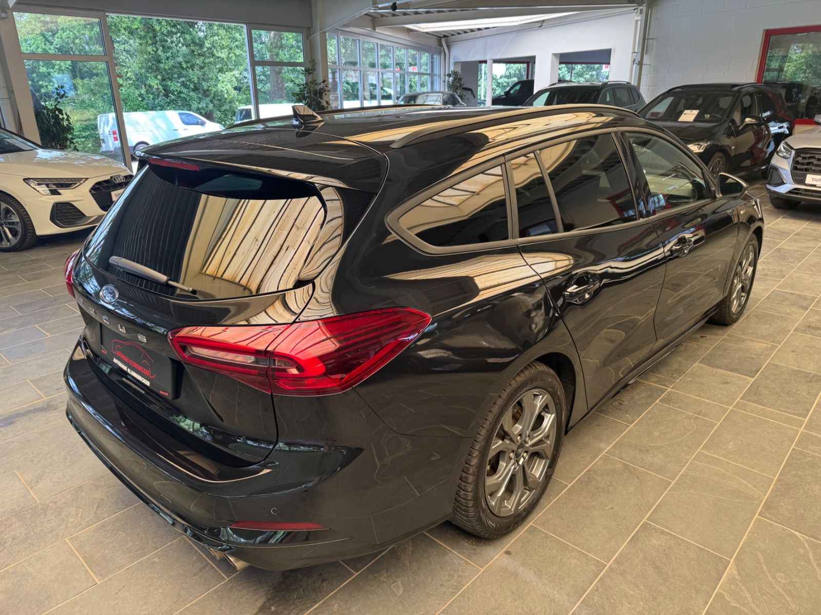 Ford Focus Turnier ST-Line X Navi Kamera ACC