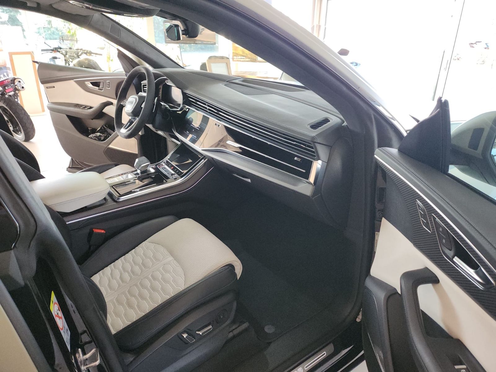 Audi RSQ8 Audi-Exclusive/Keramik/810PS MTM/VOLL