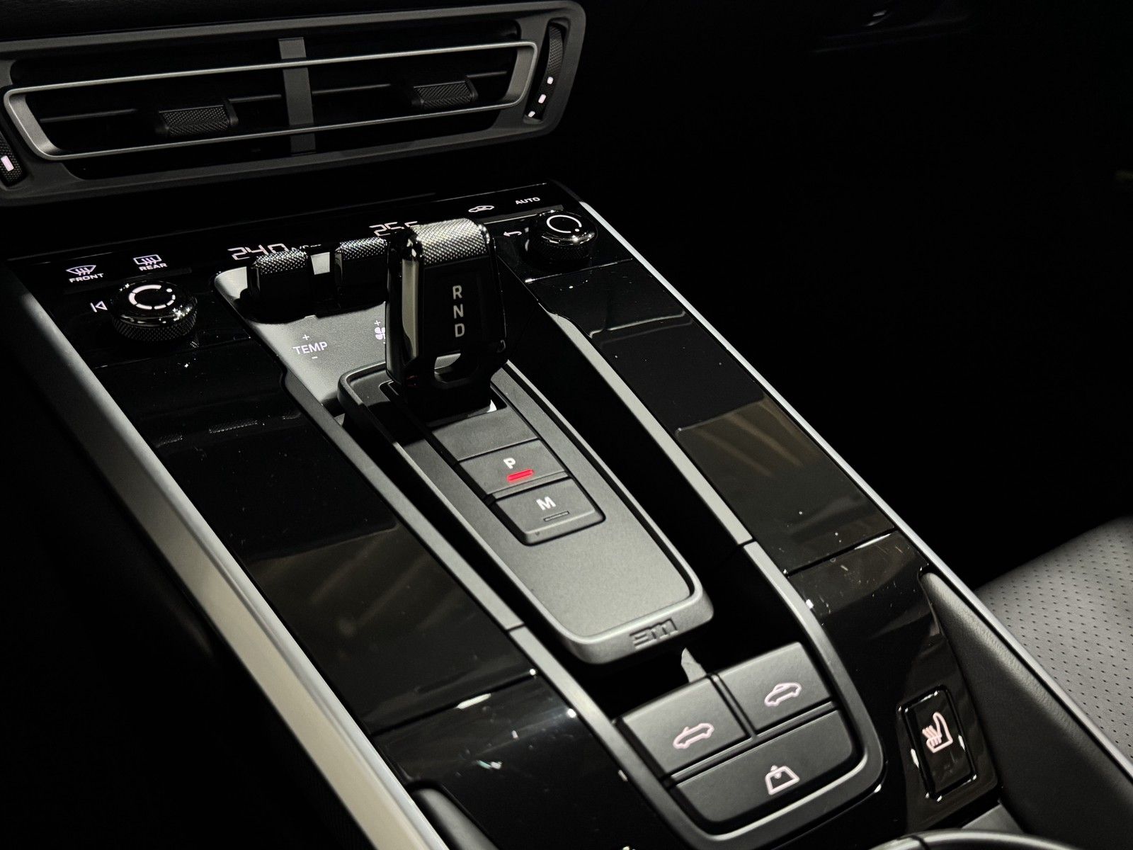 Porsche 911 Carrera 4 S Cabriolet GT Sport Chrono BOSE