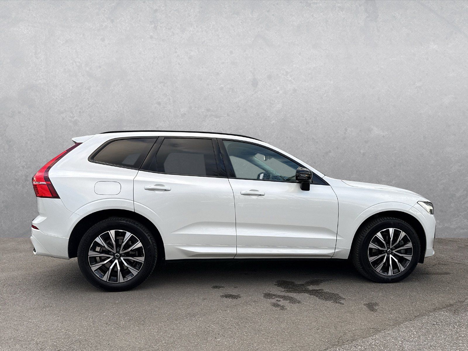 Volvo XC60 Plus B4 AWD Diesel Standhz AWR LichtPaket
