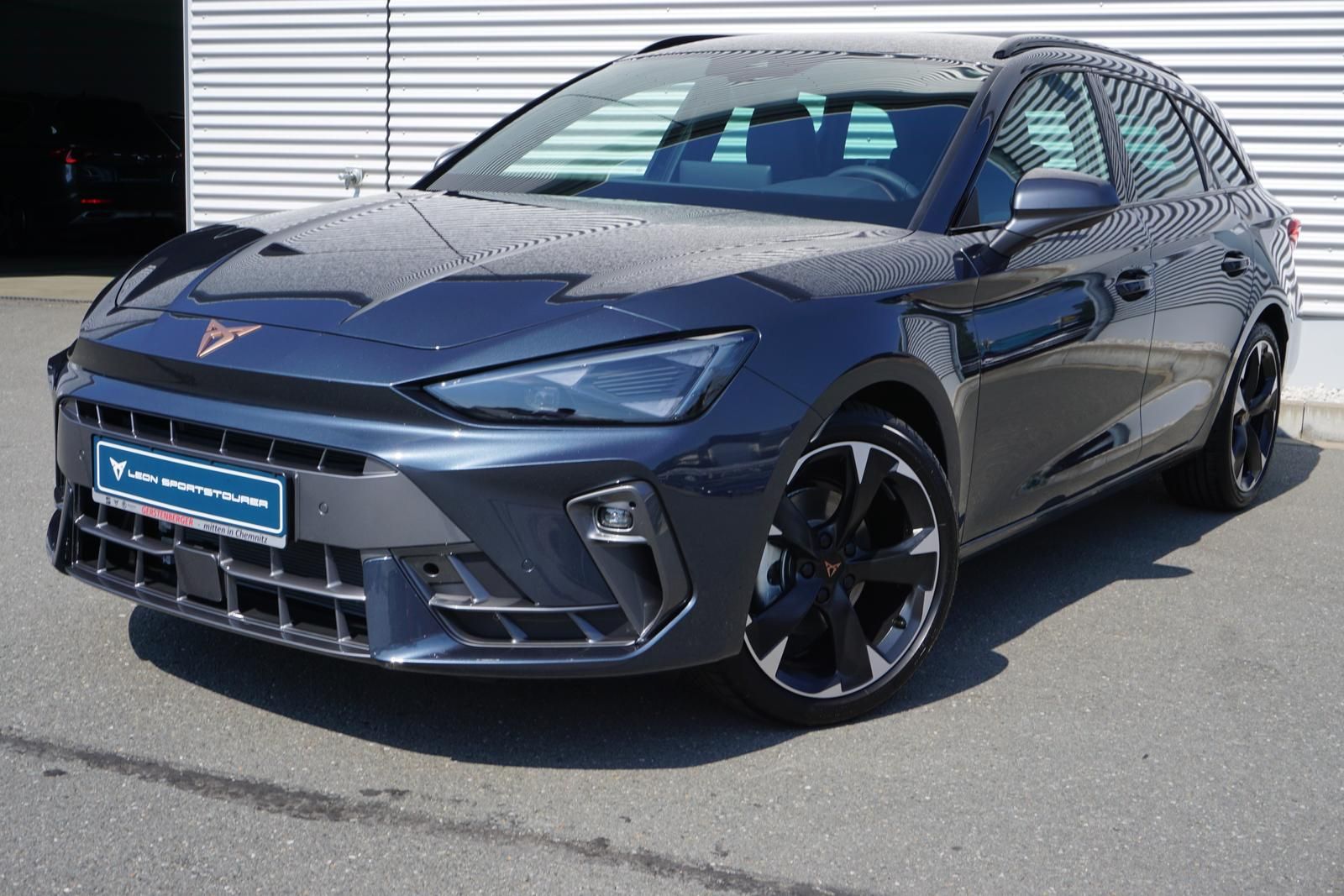 Cupra Leon Sportstourer 1.5 eTSI DSG - Samsaru's Car Outlet