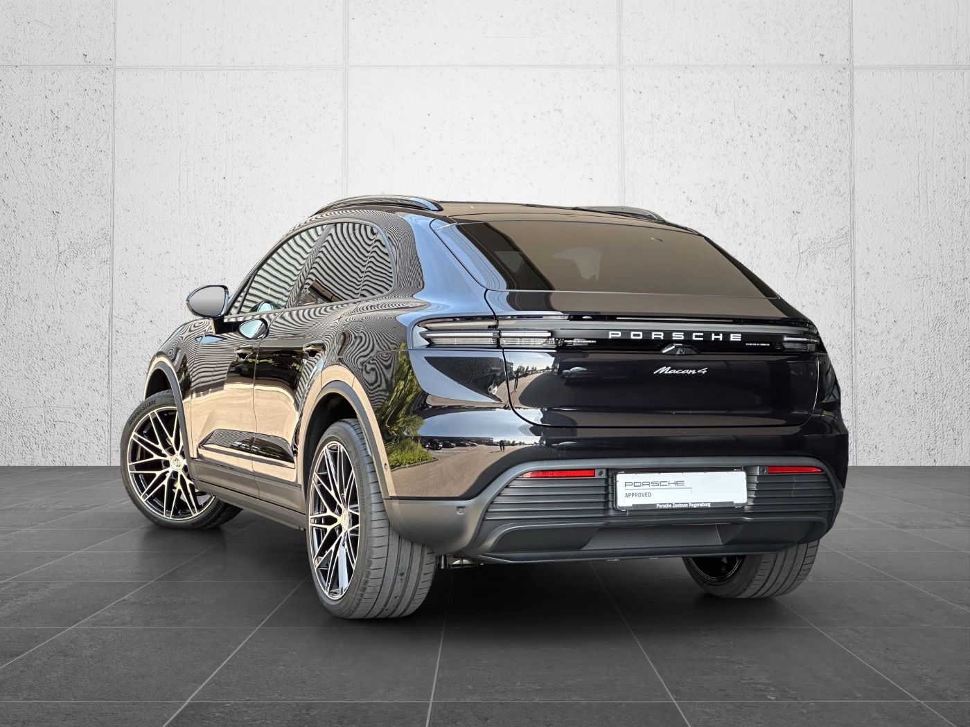 Porsche Macan 4 - Samsaru's Car Outlet