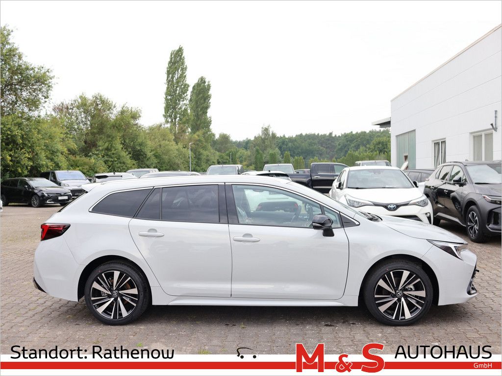 Toyota Corolla Touring Sports 1.8 Hybrid Teamplayer