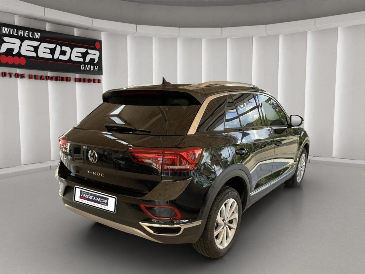 Volkswagen T-Roc 1.0 TSI Style - Samsaru's Car Outlet