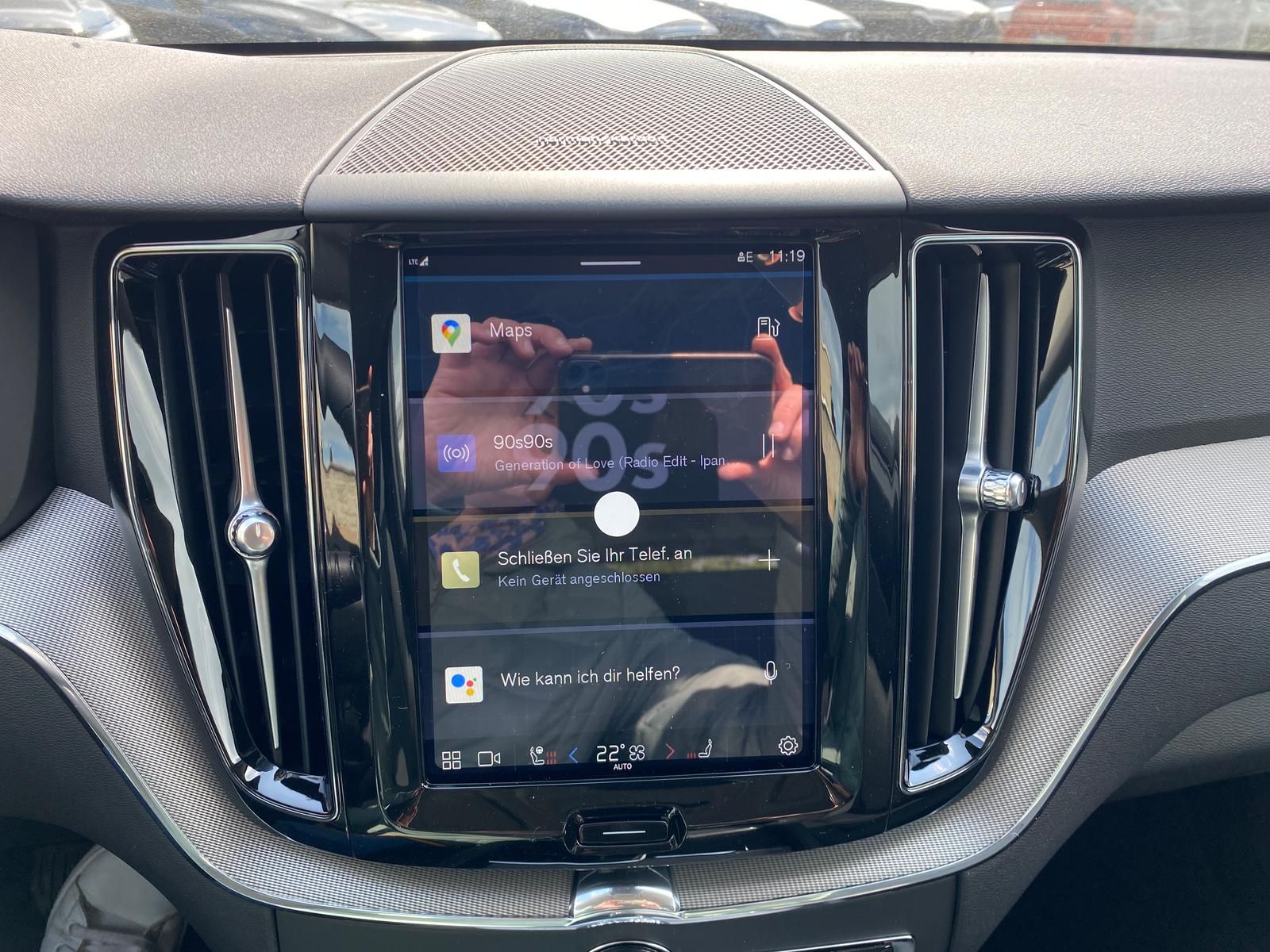 Volvo XC60 B4 AWD Plus Bright 20" 4xSHZ ACC LED STHZ