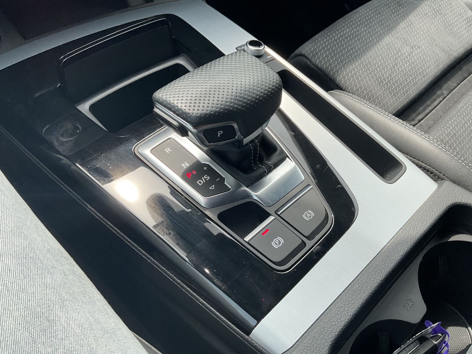 Audi Q5 40 TDI quattro S line - Samsaru's Car Outlet