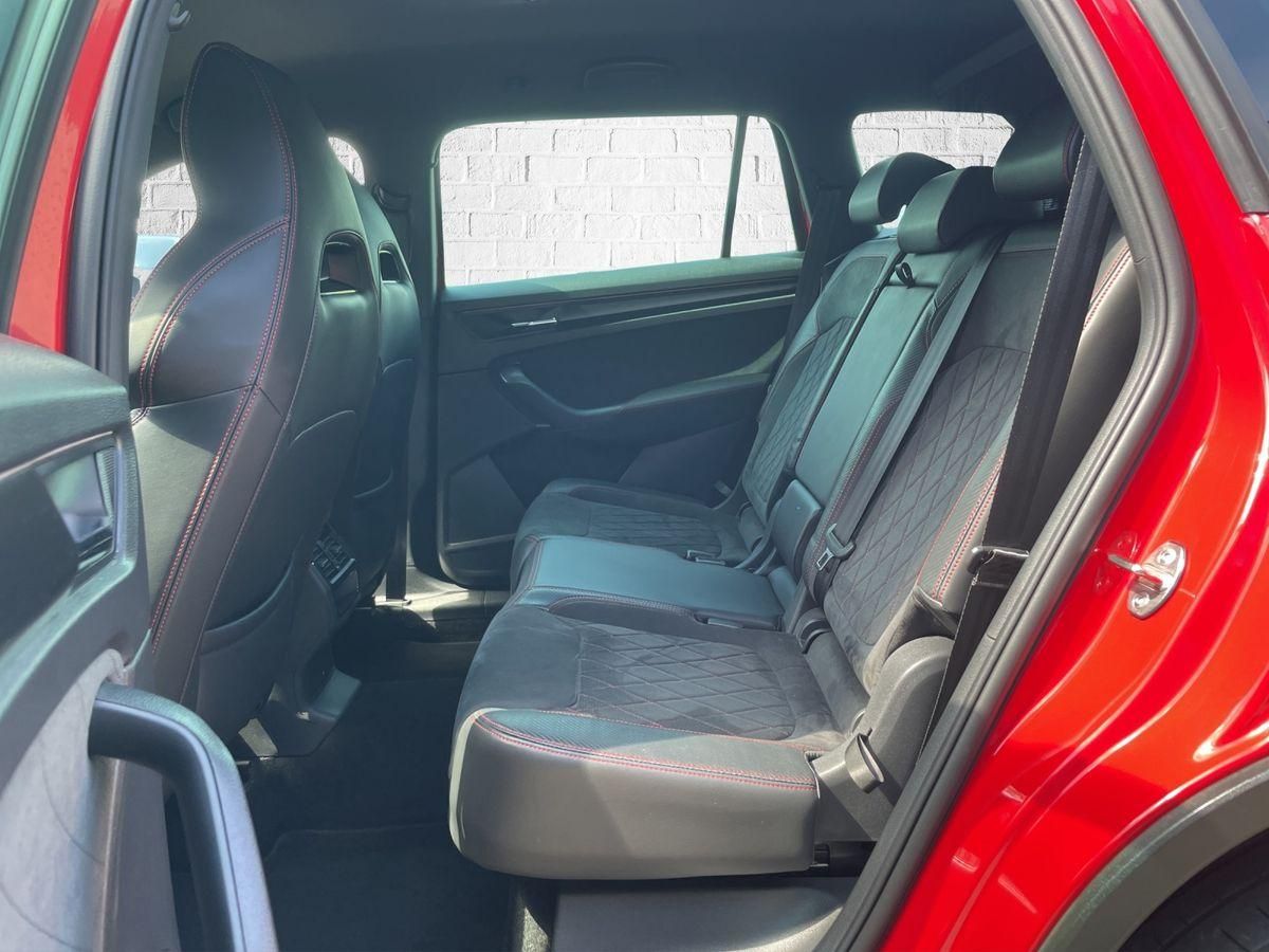 Skoda Kodiaq RS 4x4 DSG/AHK/NAVI/Standheizung/Canton