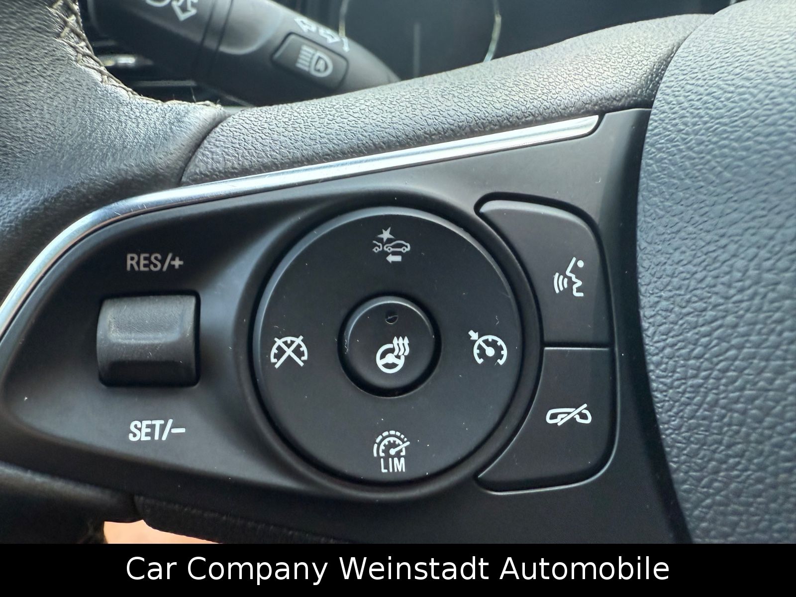 Opel Insignia B Sports Tourer Business Elegance - Samsaru's Car Outlet