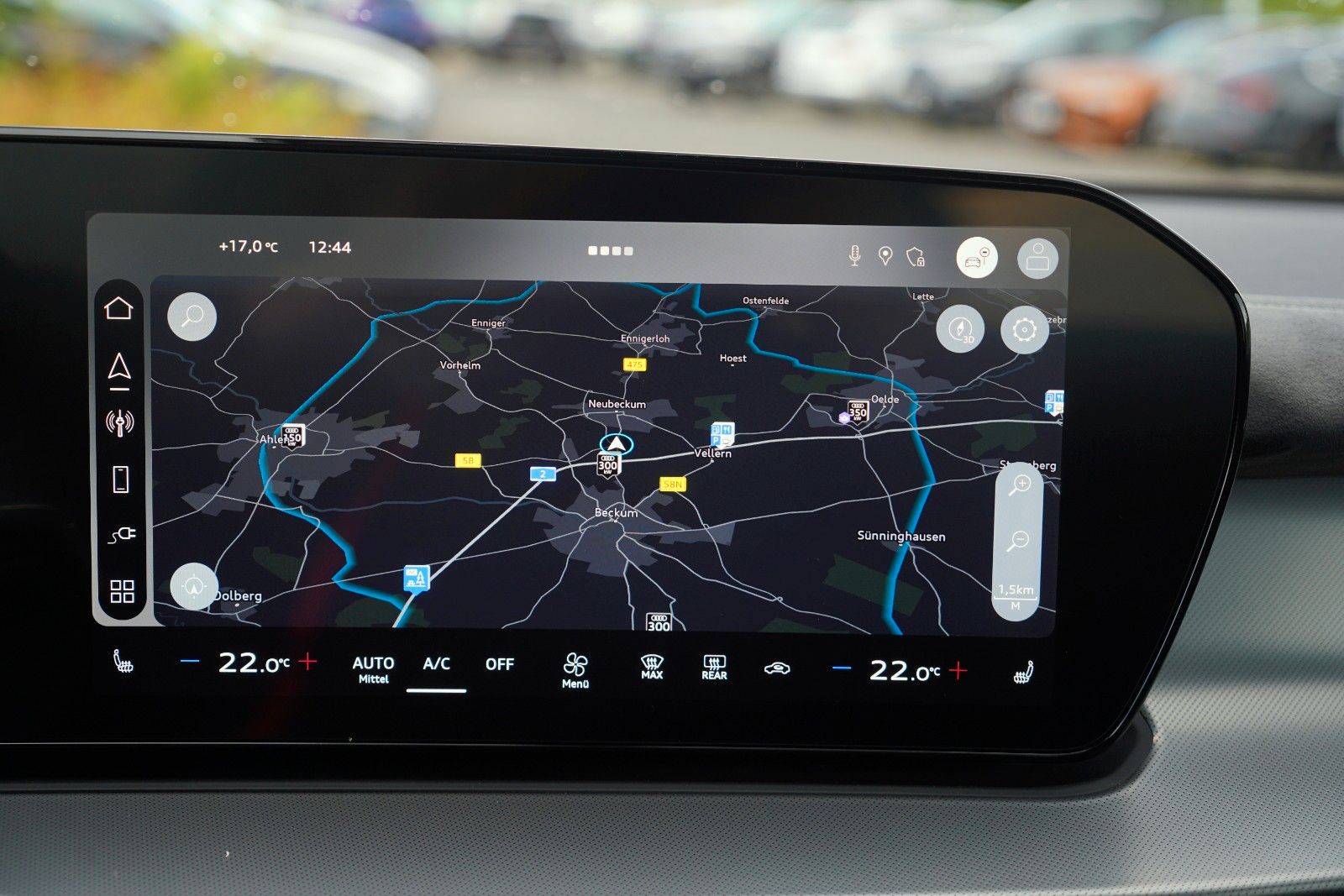 Audi Q3 SUV e-hybrid AHK S-LINE PANO TECH PRO MATRIX